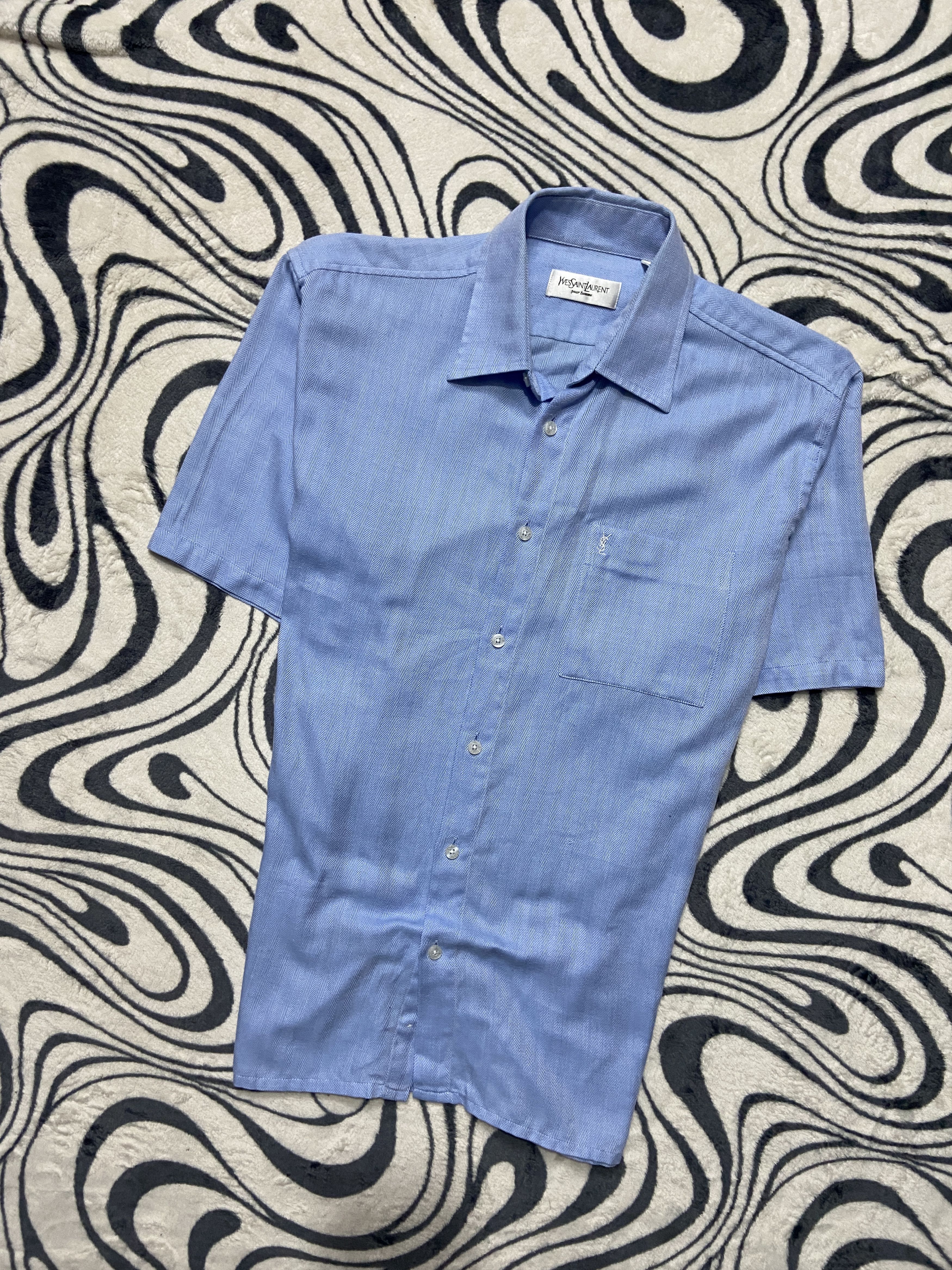 Yves Saint Laurent Yves Saint Laurent YSL Men's Short Sleeve Shirt Size US L / EU 52-54 / 3 - 1 Thumbnail