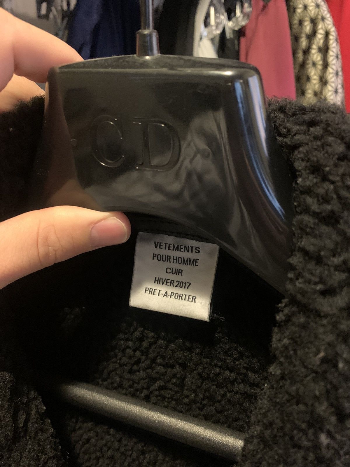 Vetements FALL 17 cropped shearling Size US S / EU 44-46 / 1 - 5 Thumbnail
