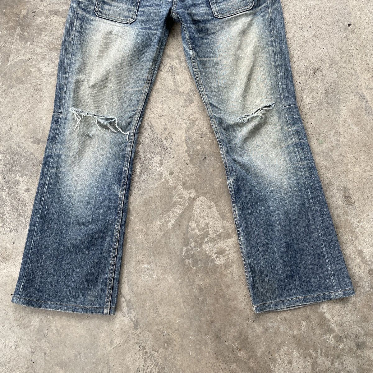 Japanese Brand Vintage Kiyoko Takase Bush Pocket Distressed Jeans Pants Size US 32 / EU 48 - 5 Thumbnail