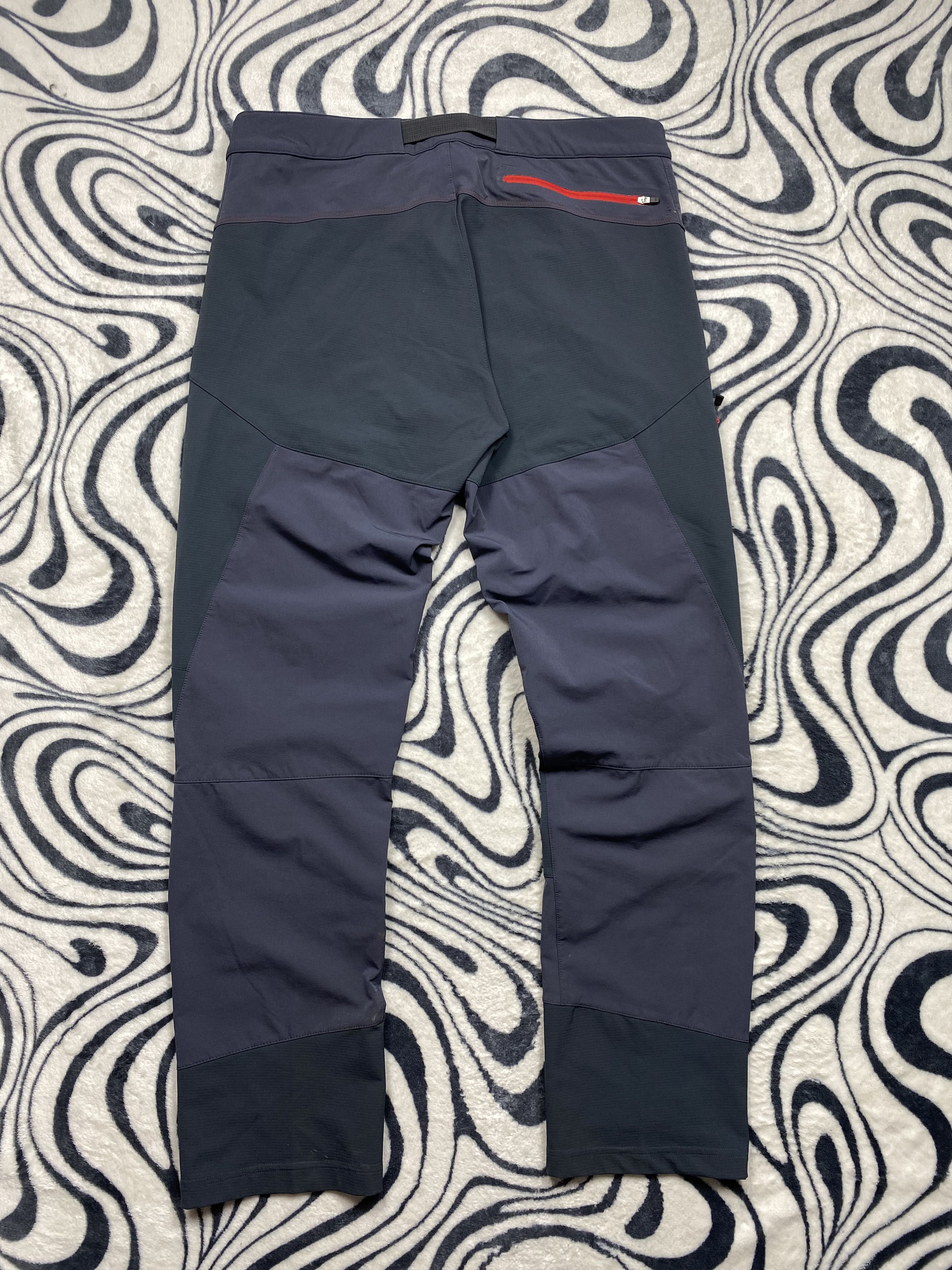 Berghaus Berghaus Mens Outdoor Trekking Pants Y2K Size US 34 / EU 50 - 10 Thumbnail