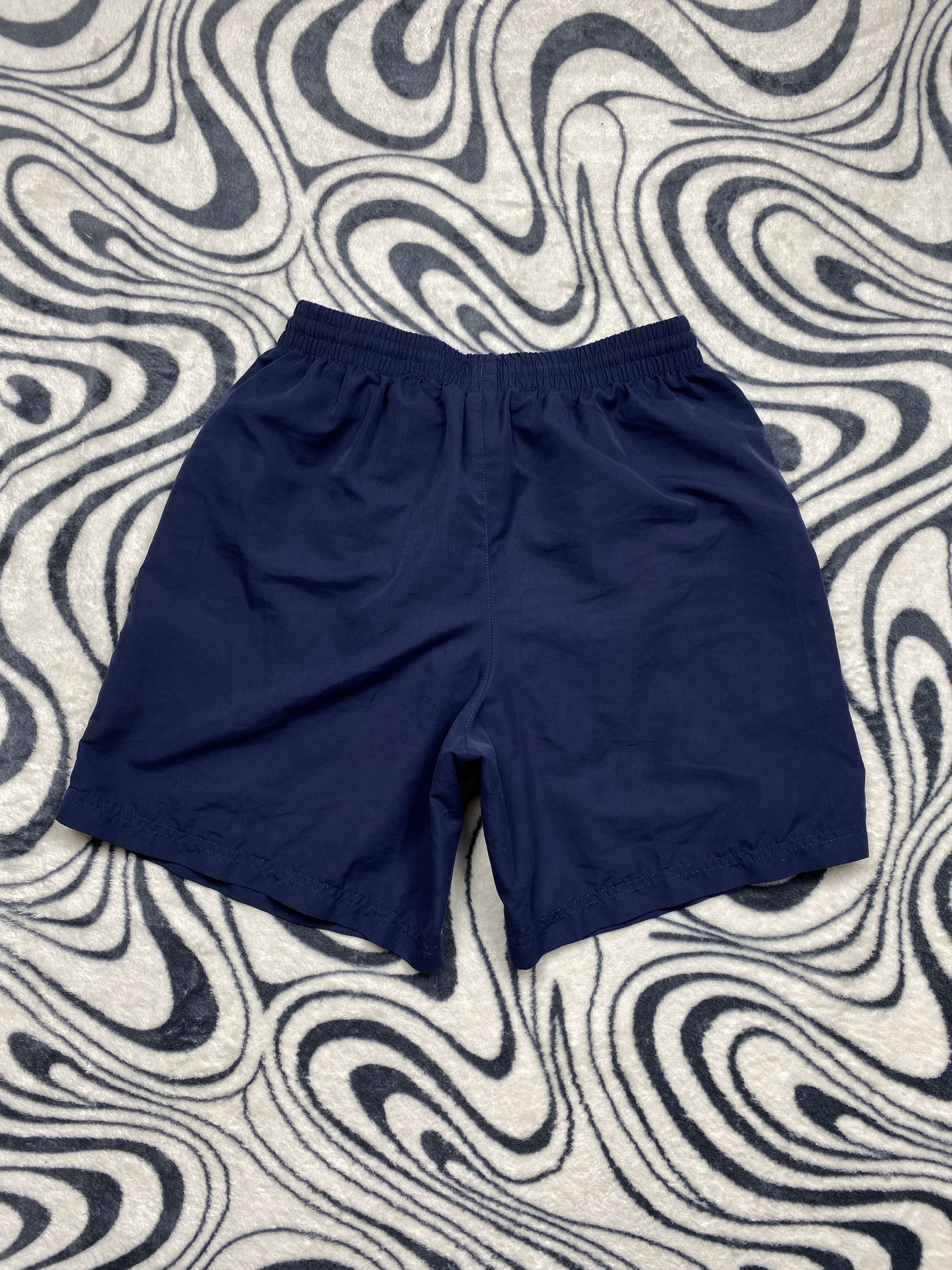 Umbro × Vintage Umbro Vintage Mens Nylon Shorts Y2K Size US 30 / EU 46 - 8 Thumbnail