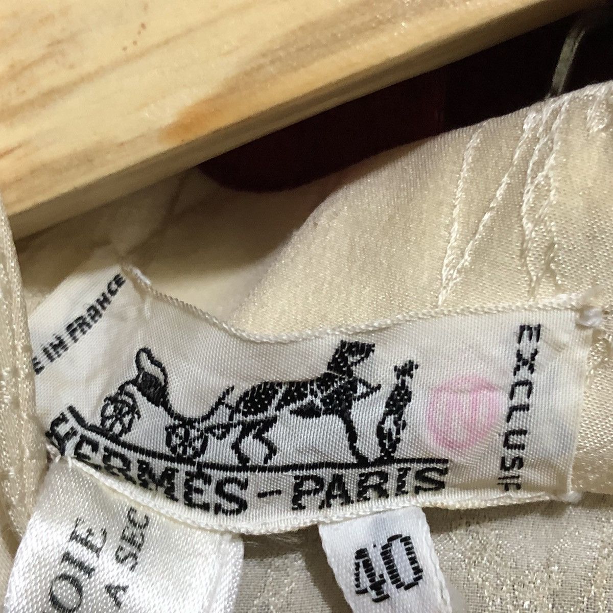 Hermes Vintage Hermes Exclusif Top Blouse 100% Silk Size M / US 6-8 / IT 42-44 - 7 Thumbnail