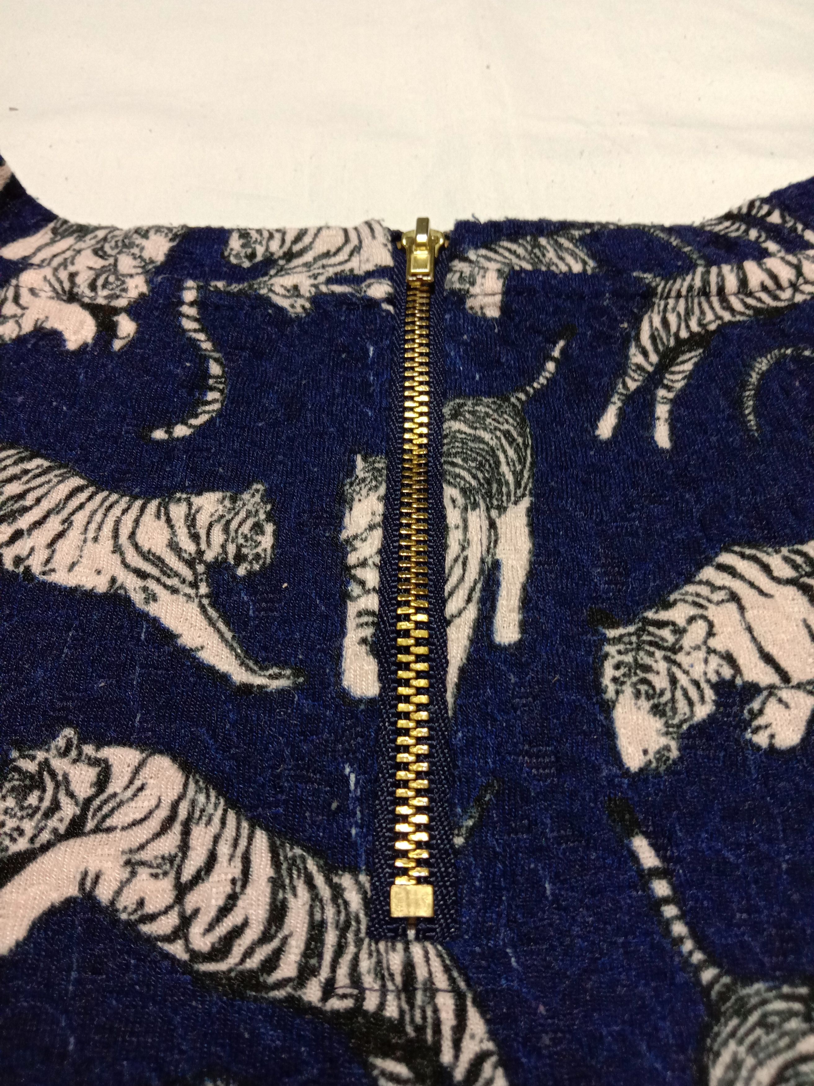 H&M H&M Animal Full Printed Tiger Half Zip At Back Tee Size S / US 4 / IT 40 - 7 Thumbnail