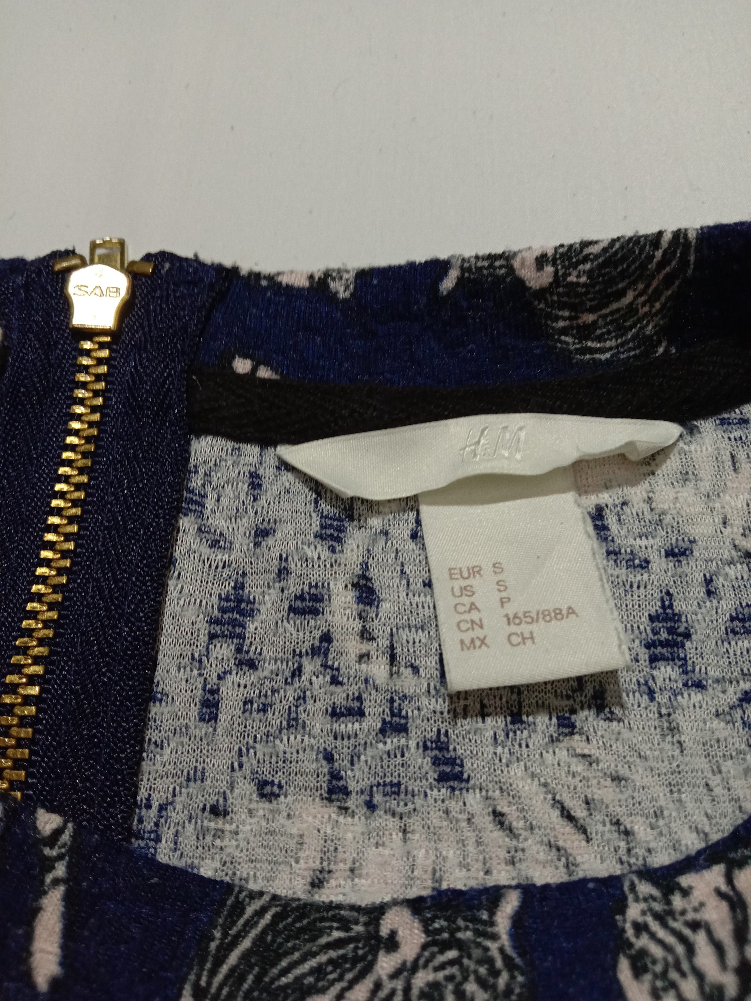 H&M H&M Animal Full Printed Tiger Half Zip At Back Tee Size S / US 4 / IT 40 - 4 Thumbnail