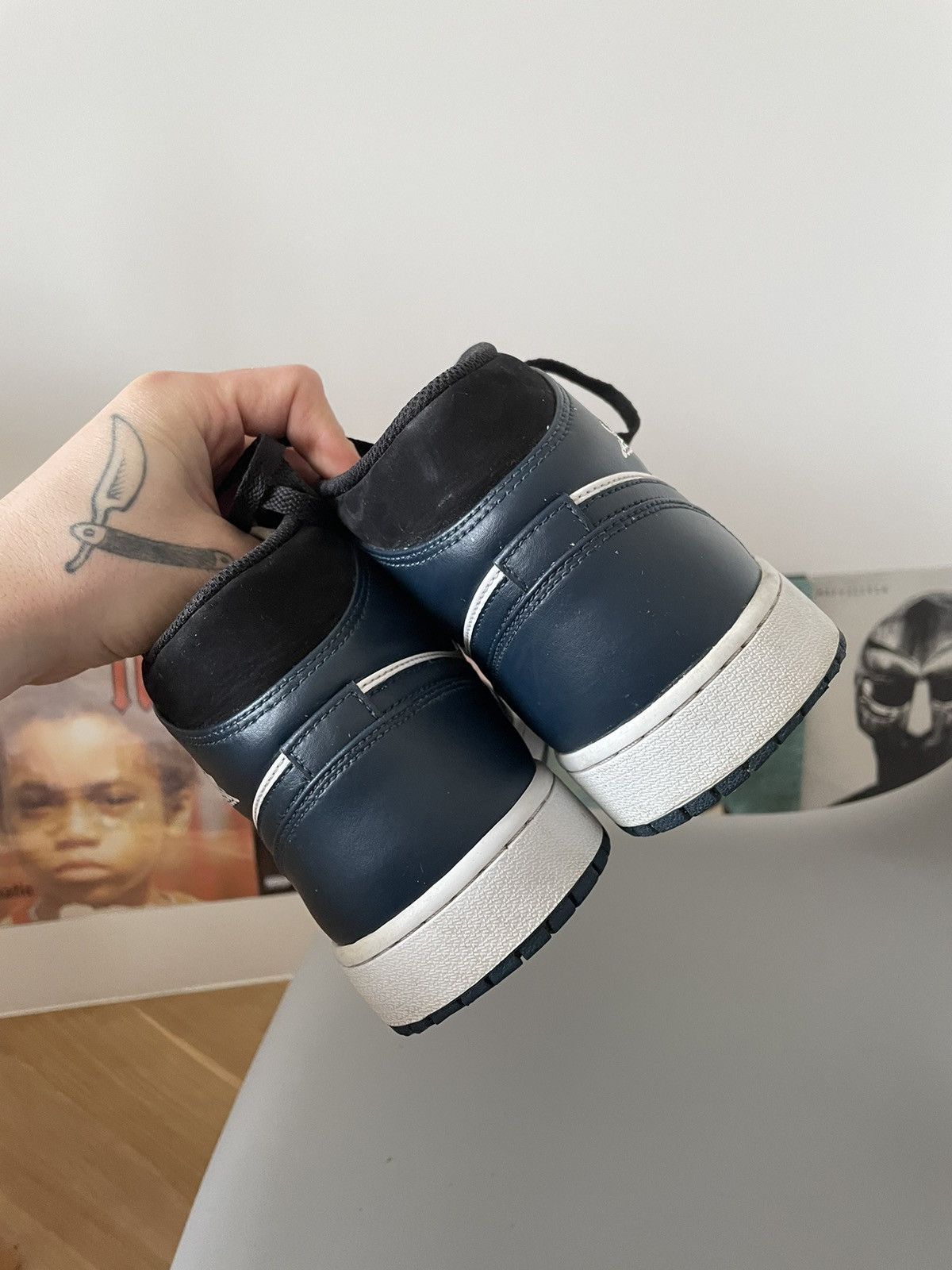 Nike Jordan 1 Mid Armory Navy Rare Nike Sneakers Streetwear Hype Size US 12 / EU 45 - 4 Thumbnail