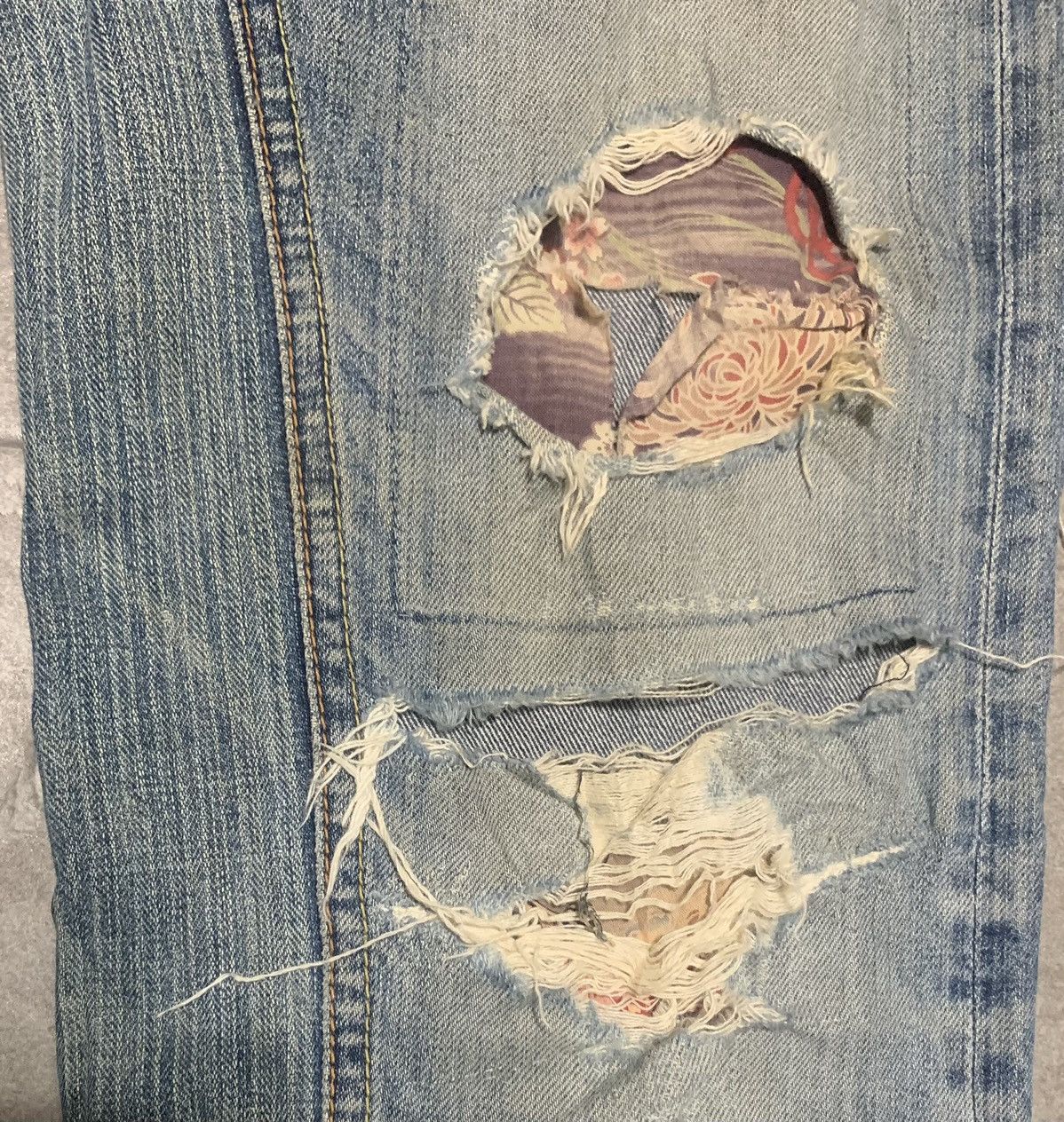Japanese Brand Vintage Japanese Brand Karakuri Tamashi Sukajan Jeans Size US 31 - 12 Thumbnail