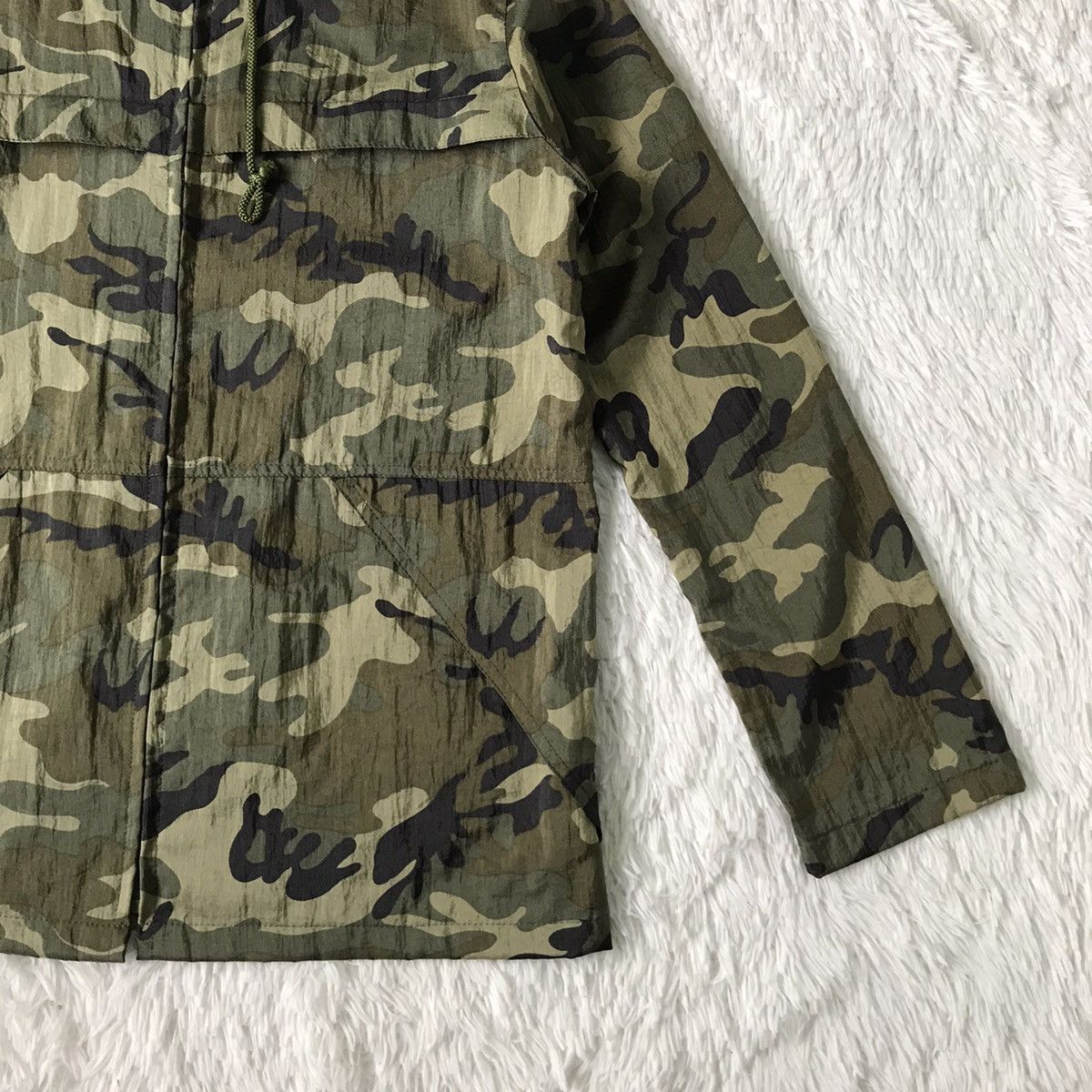 Japanese Brand Ray BEAMS Military Camo Hoodie Zipper Jacket Made in Japan Size US M / EU 48-50 / 2 - 5 Thumbnail