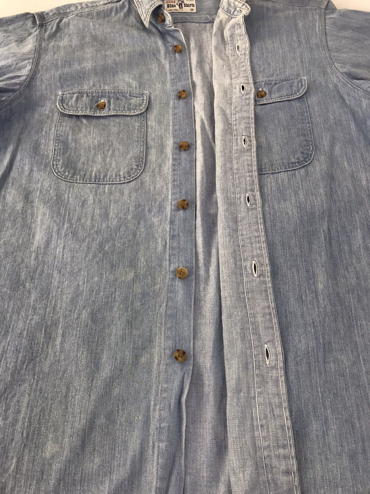 Levi's Levi’s Strauss Co Blue Shirt Denim Button Up Double Pockets Size US XL / EU 56 / 4 - 4 Thumbnail