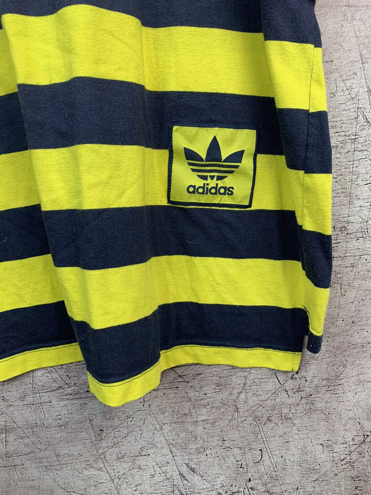 Adidas Vintage Adidas T Shirt Size US S / EU 44-46 / 1 - 11 Thumbnail