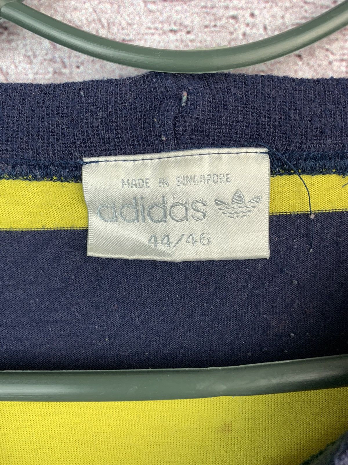 Adidas Vintage Adidas T Shirt Size US S / EU 44-46 / 1 - 5 Thumbnail