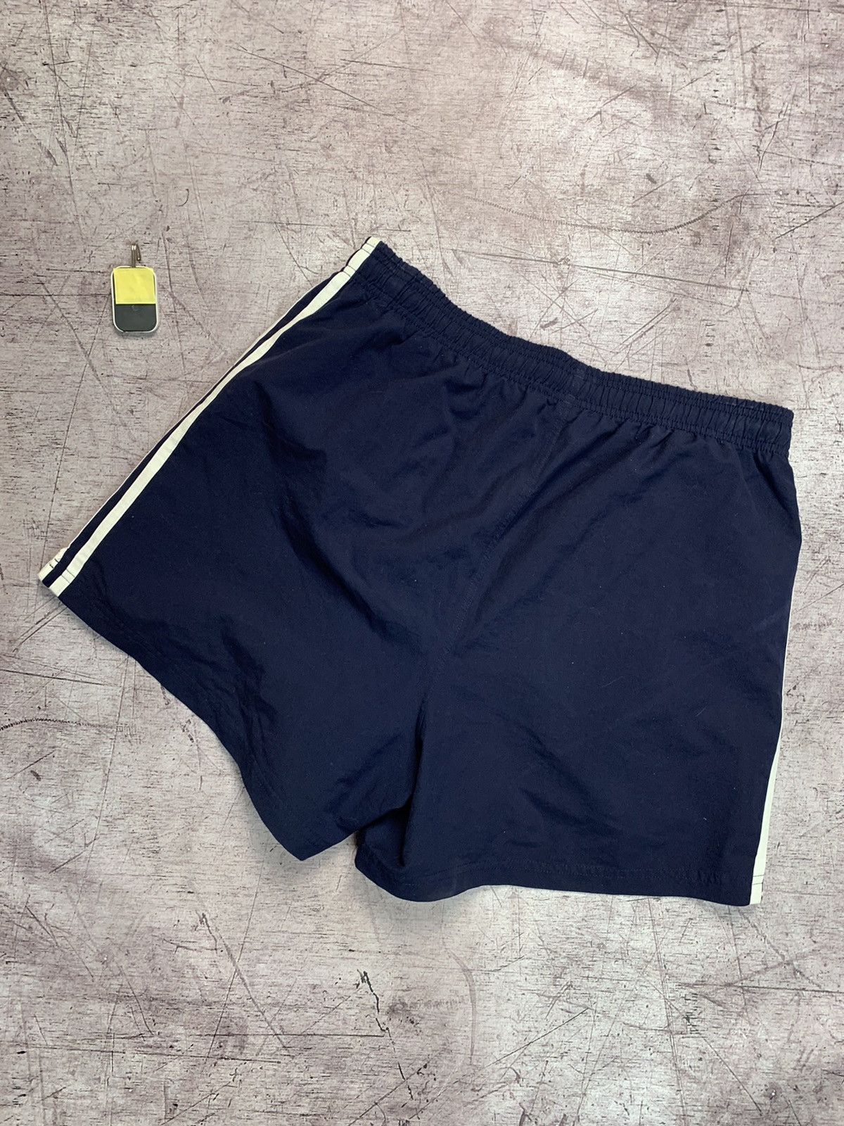 Adidas × Vintage Adidas Vintage 90S Shorts Size US 34 / EU 50 - 2 Thumbnail