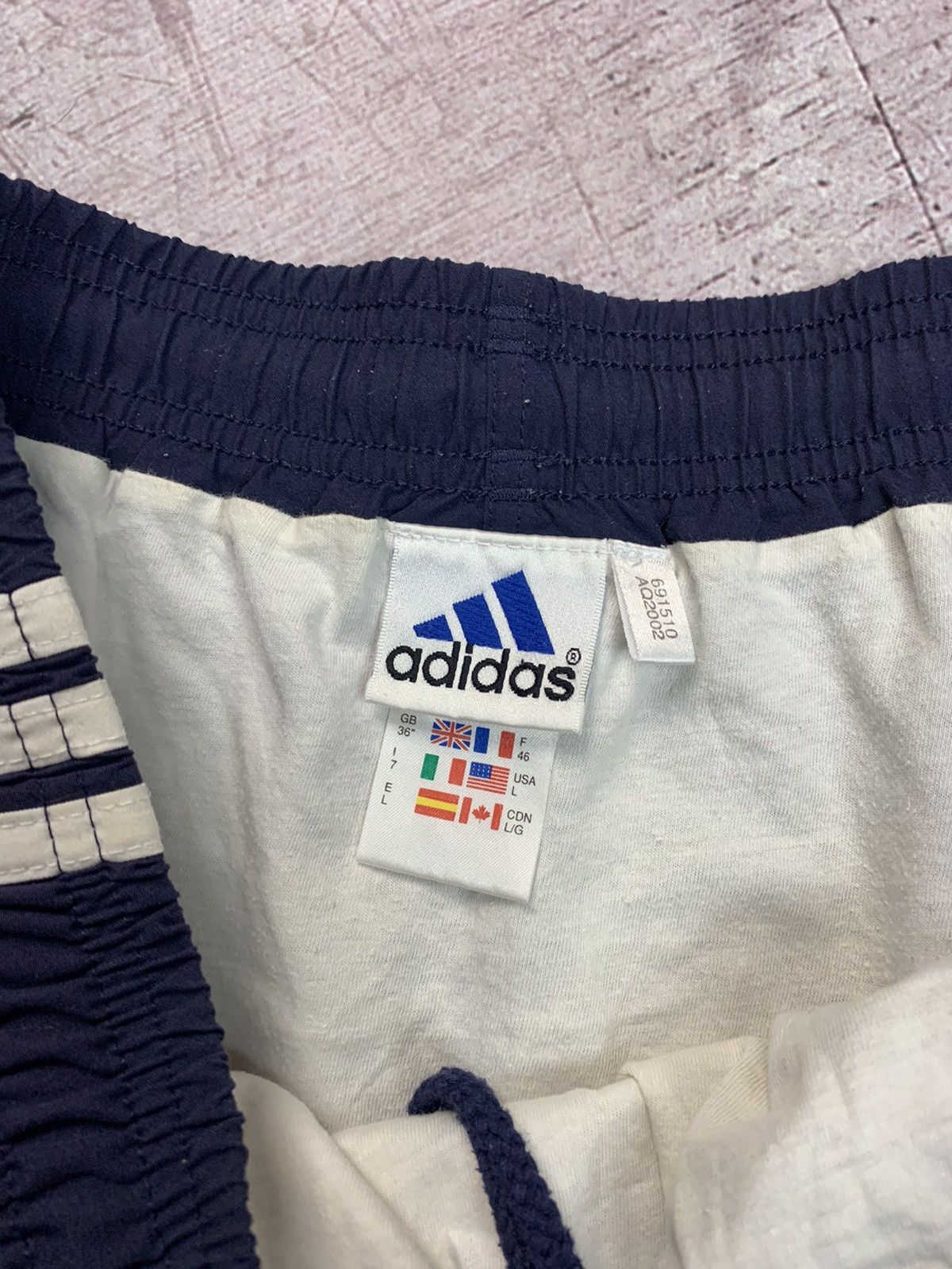 Adidas × Vintage Adidas Vintage 90S Shorts Size US 34 / EU 50 - 6 Thumbnail