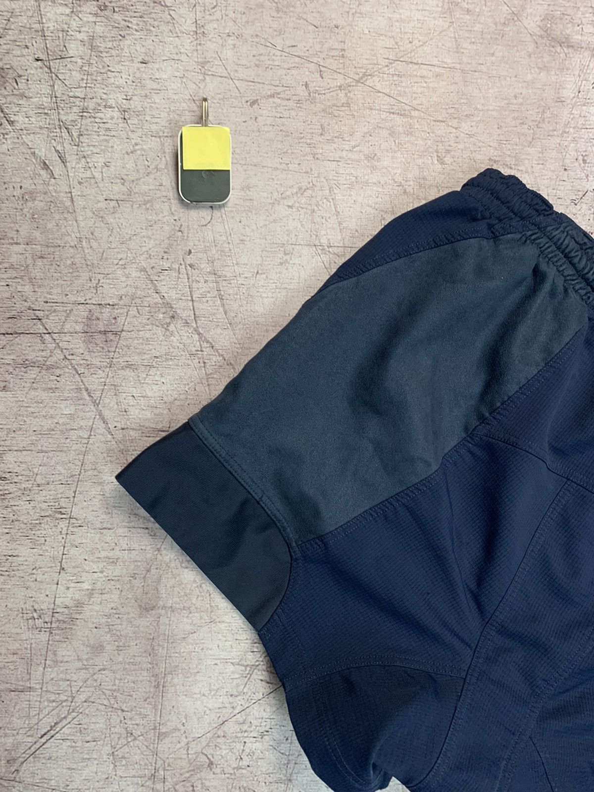 Nike × Vintage Vintage Nike Mens Y2K Hype Shorts Size US 36 / EU 52 - 9 Thumbnail