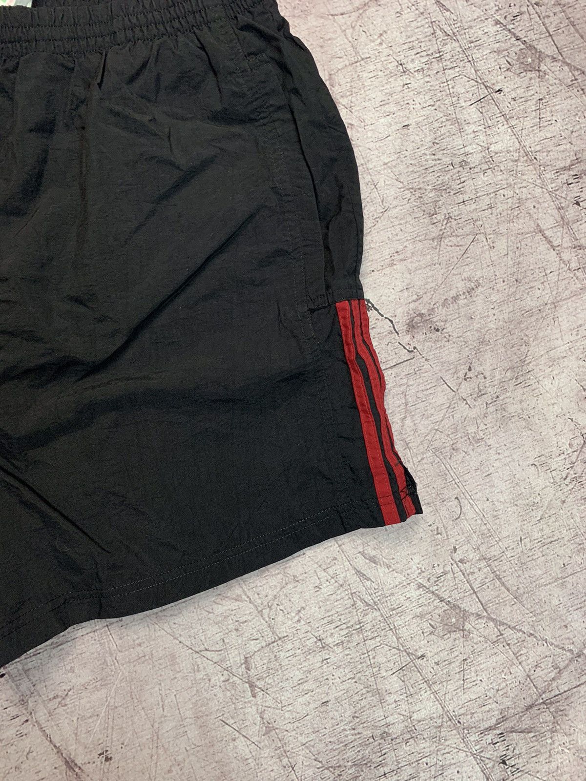 Adidas × Vintage Adidas Vintage Mens Nylon Shorts Size US 34 / EU 50 - 3 Thumbnail