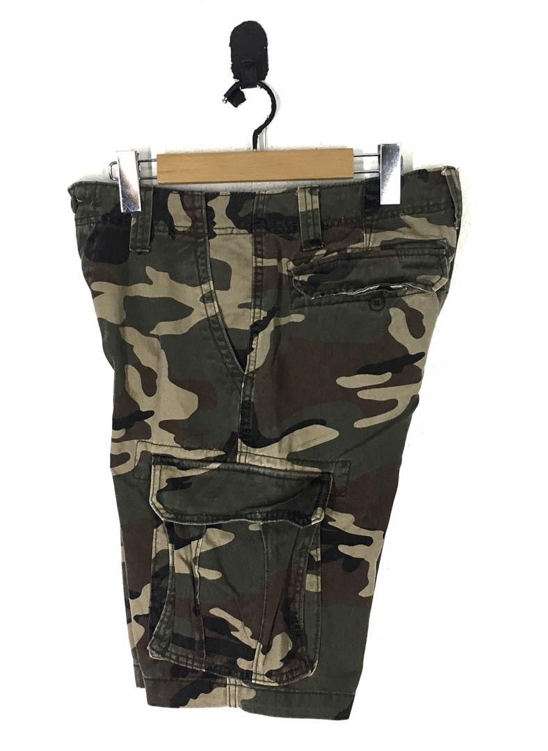 Japanese Brand × Old Navy Old Navy Ultimate Slim Camo Print Shorts Size US 30 / EU 46 - 4 Thumbnail