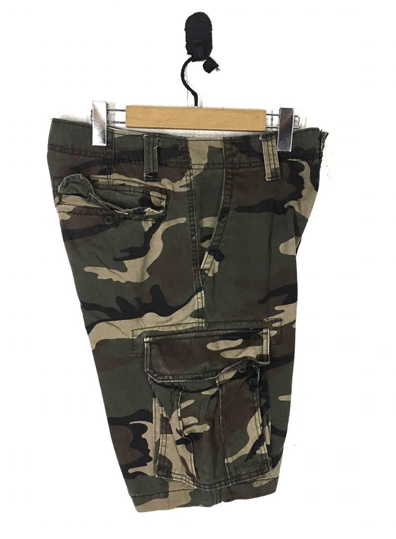 Japanese Brand × Old Navy Old Navy Ultimate Slim Camo Print Shorts Size US 30 / EU 46 - 3 Thumbnail