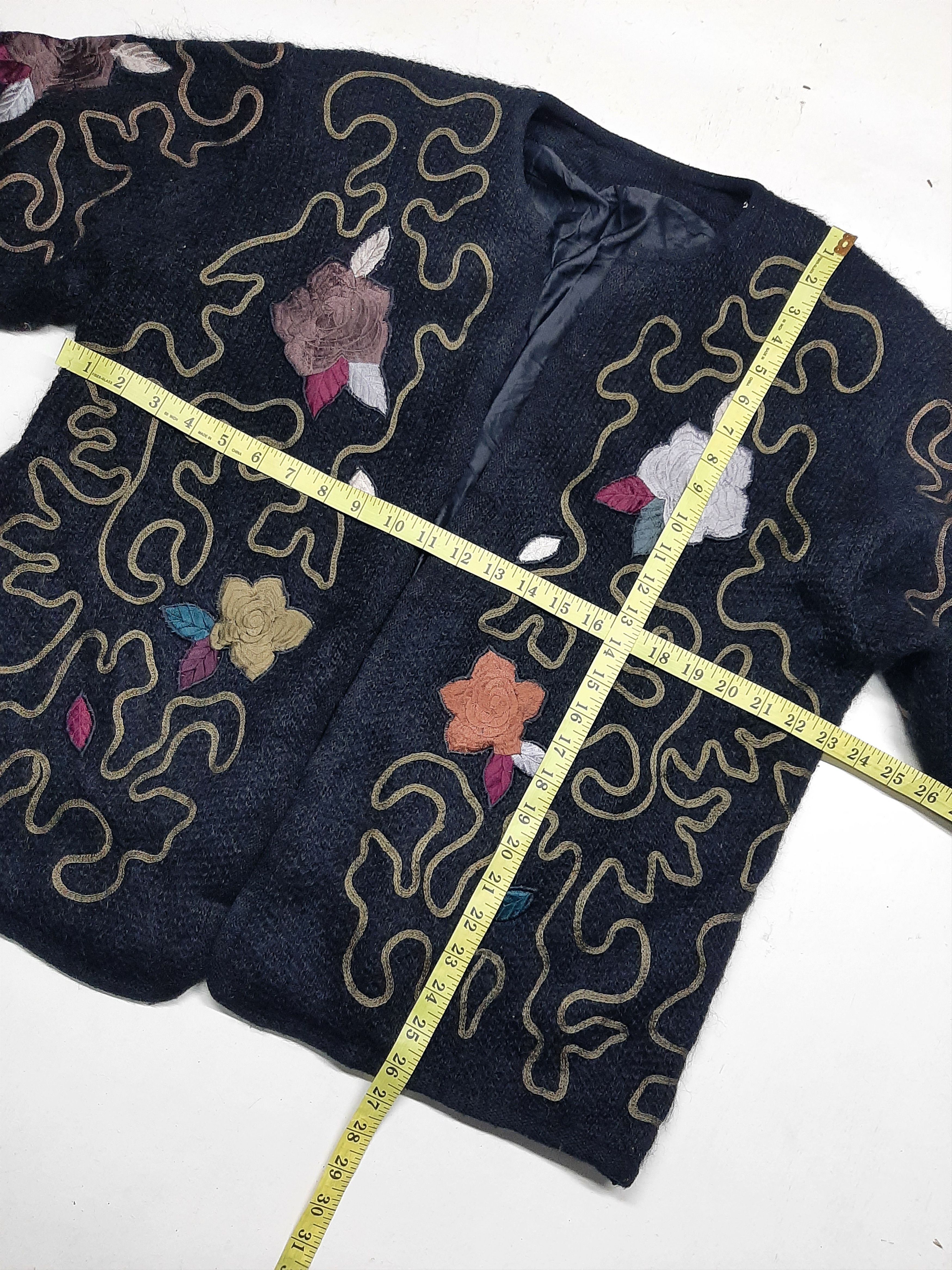 Vintage VINTAGE KNITWEAR CLASSIC DESIGN EMBROIDERY🌹 NICE DESIGN Size US L / EU 52-54 / 3 - 8 Thumbnail