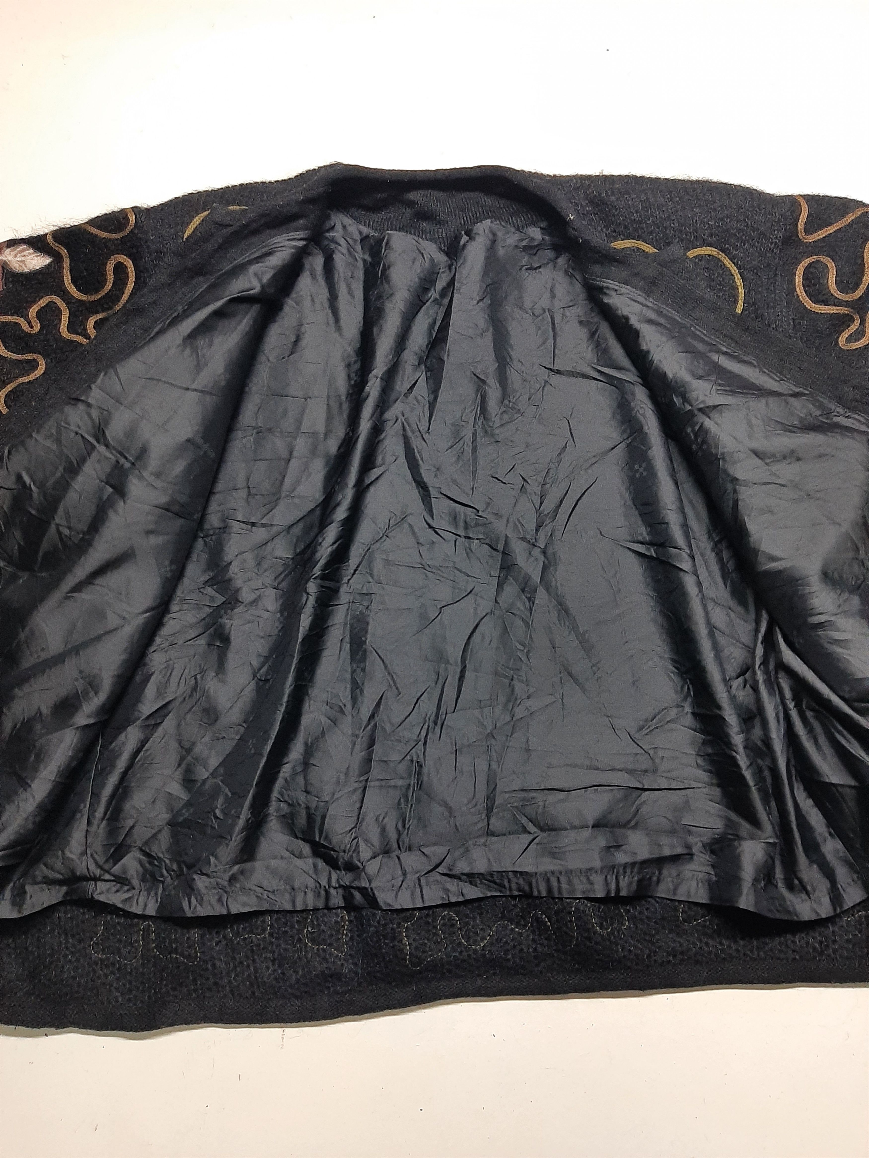 Vintage VINTAGE KNITWEAR CLASSIC DESIGN EMBROIDERY🌹 NICE DESIGN Size US L / EU 52-54 / 3 - 4 Thumbnail