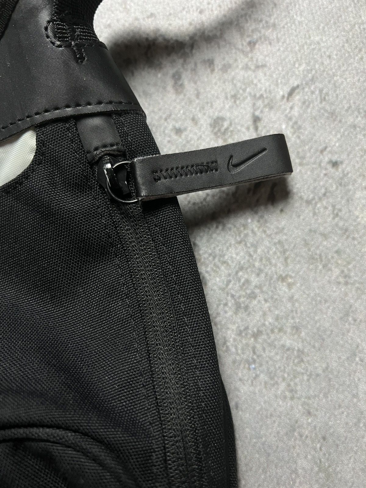 Nike 🔥 Nike Swoosh mini Messenger y2k Cordura 90s central logo Size ONE SIZE - 13 Thumbnail