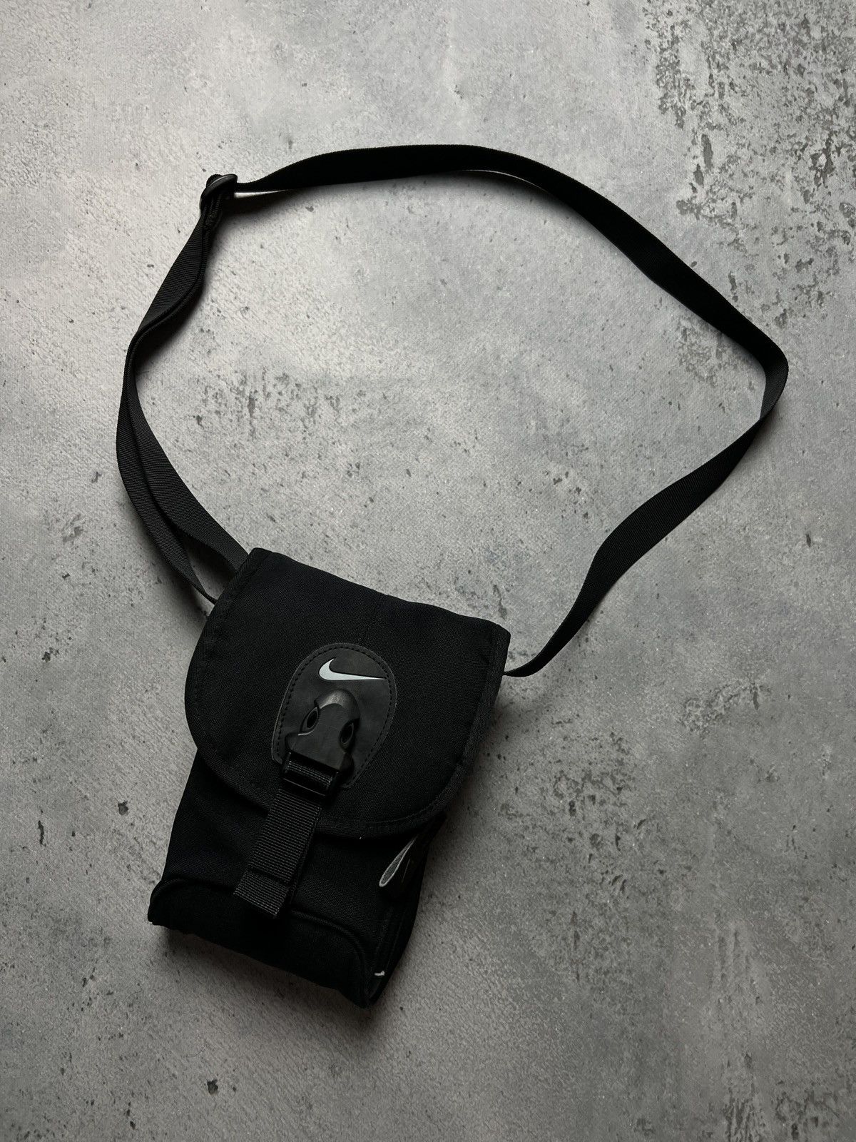Nike 🔥 Nike Swoosh mini Messenger y2k Cordura 90s central logo Size ONE SIZE - 5 Thumbnail