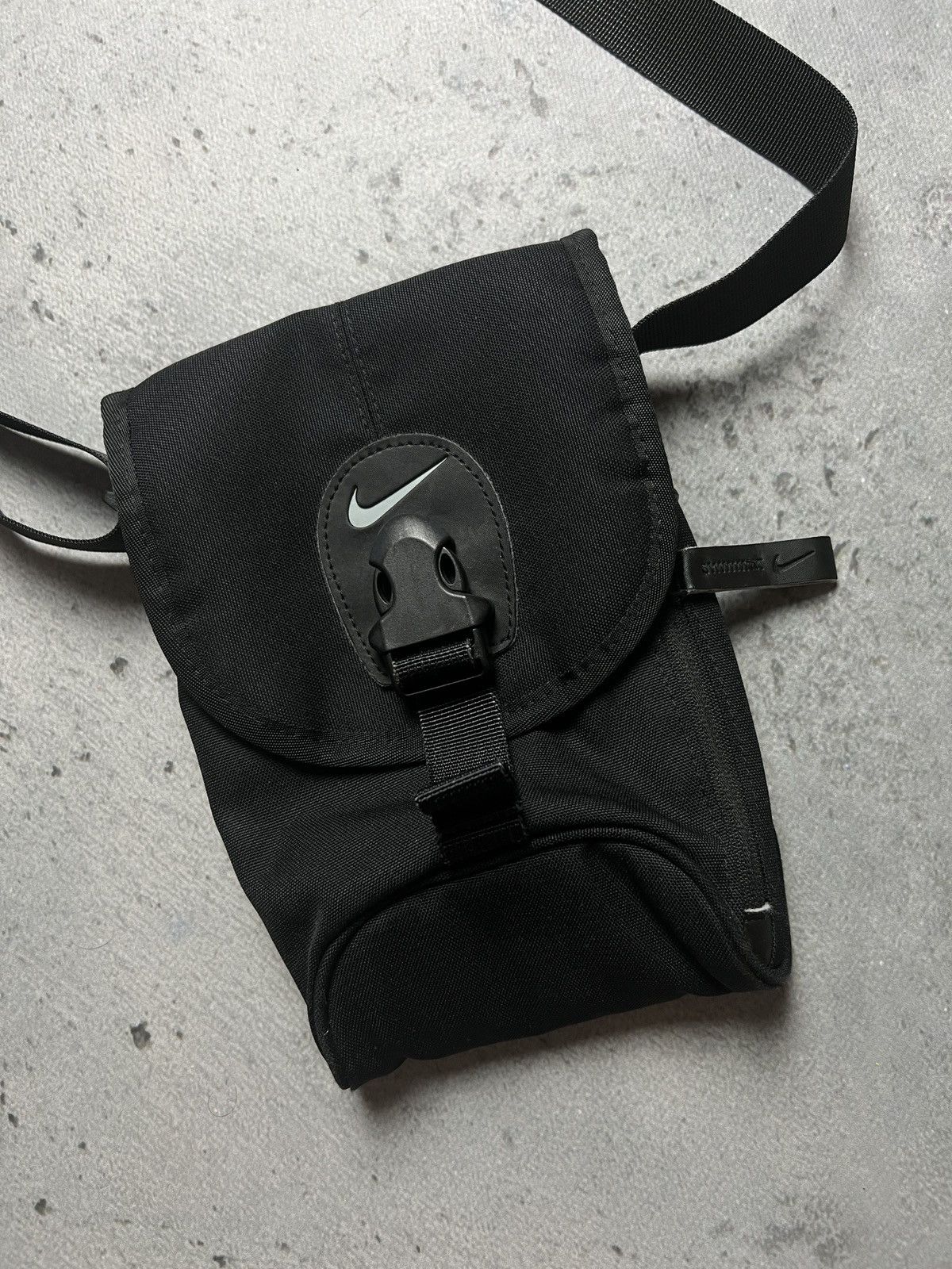 Nike Swoosh Messenger Bag | Grailed