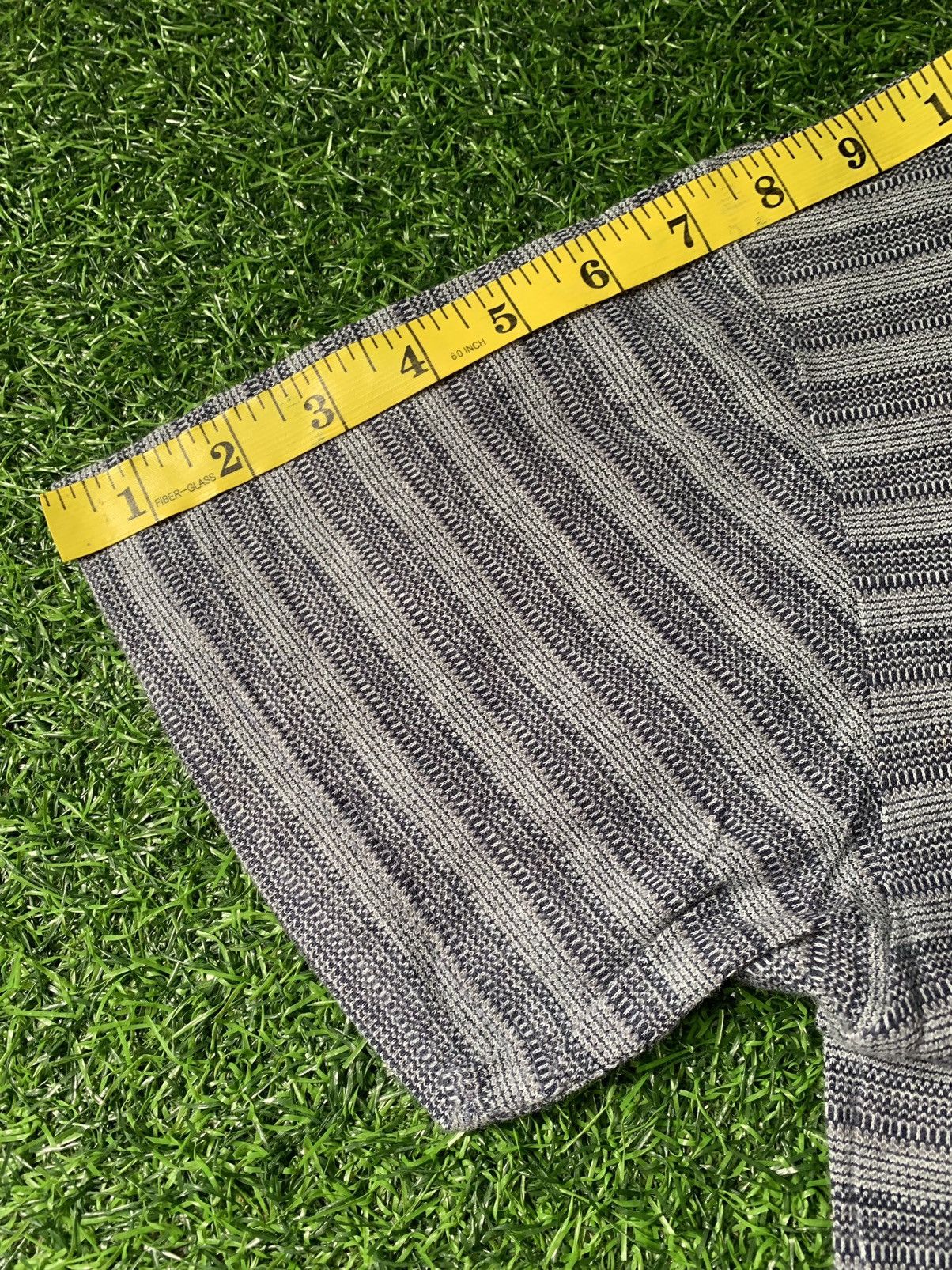 Yves Saint Laurent Yves Saint Laurent Pour Homme Tee Stripe Embroidery Logo Size US S / EU 44-46 / 1 - 6 Thumbnail