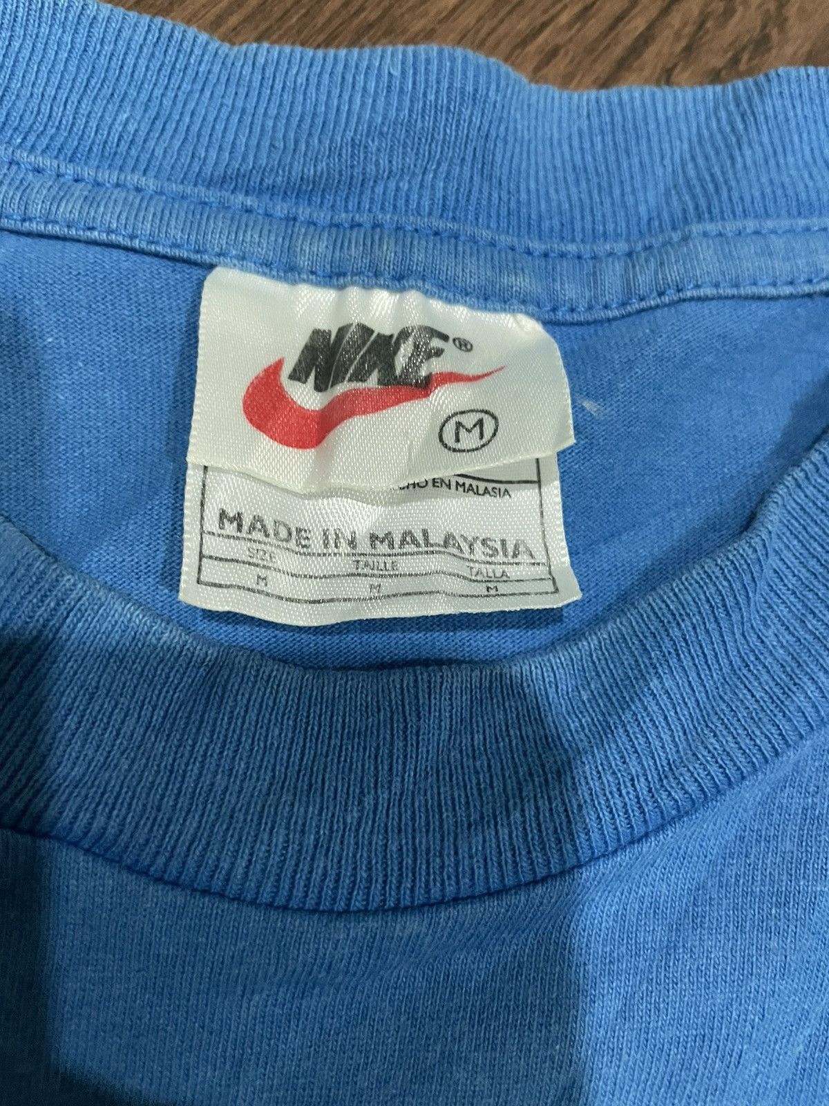 Nike Nike Vintage 90s Centre Swoosh Tee Size US M / EU 48-50 / 2 - 10 Thumbnail
