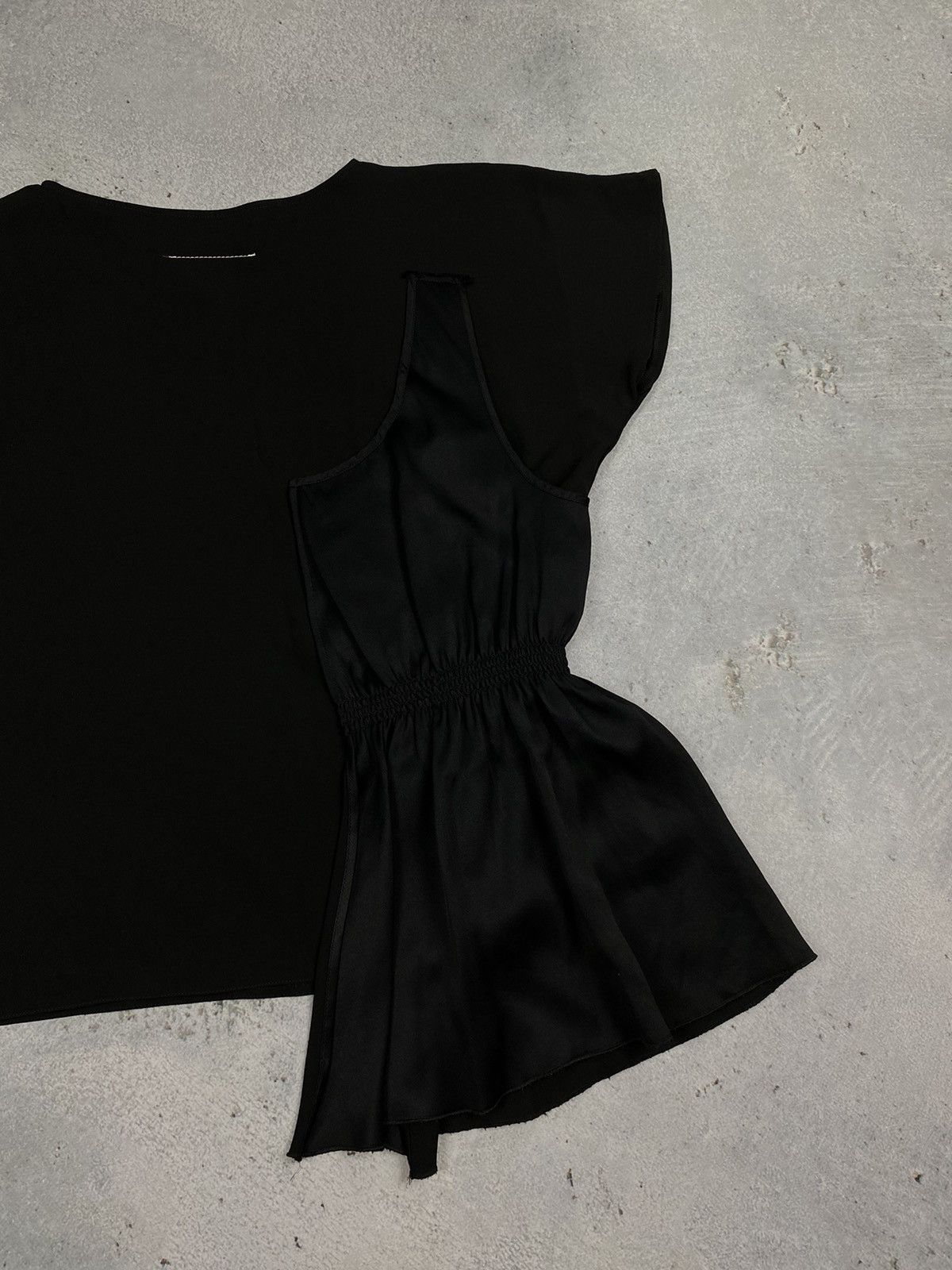 Maison Margiela Maison Margiela MM6 t shirt with half dress Size S / US 4 / IT 40 - 5 Thumbnail