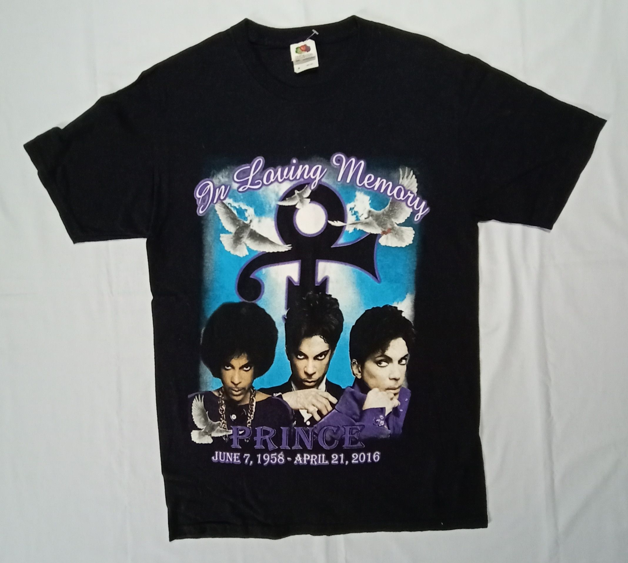 Band Tees Very Rare Prince In Loving Memory R.I.P Tee Size US S / EU 44-46 / 1 - 1 Thumbnail