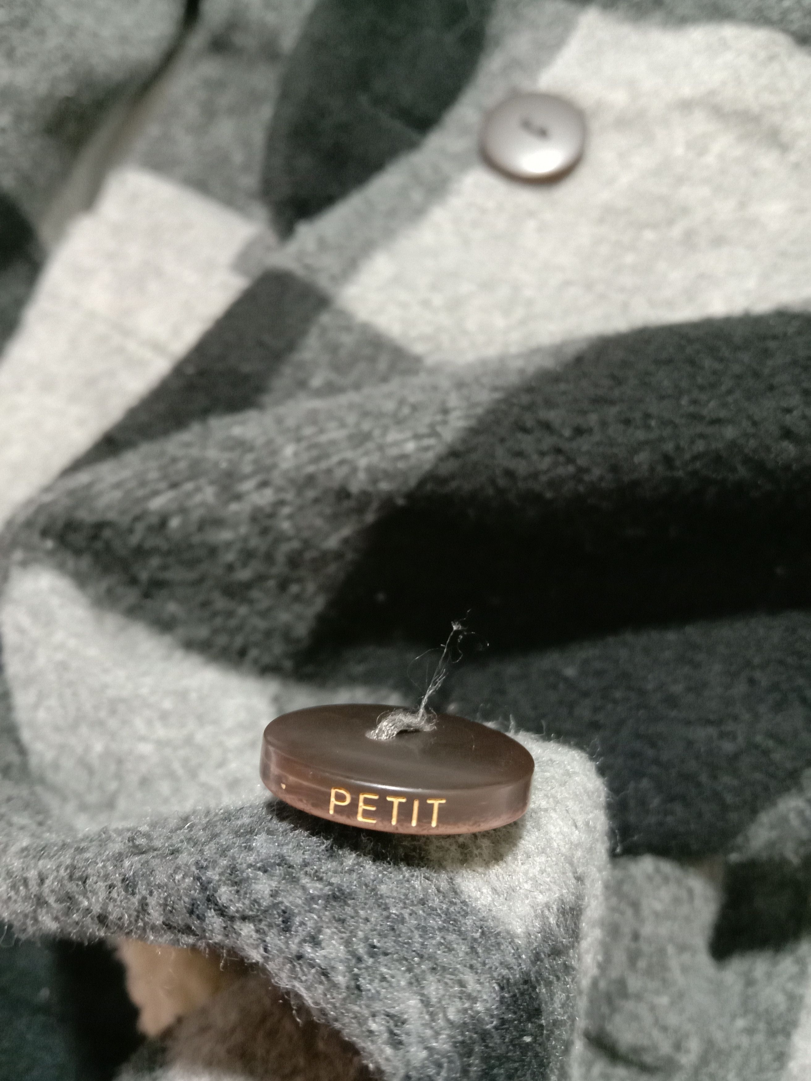 Japanese Brand Hype North Object De Petit Checkered Sherpa Jacket Unisex Size US S / EU 44-46 / 1 - 9 Thumbnail
