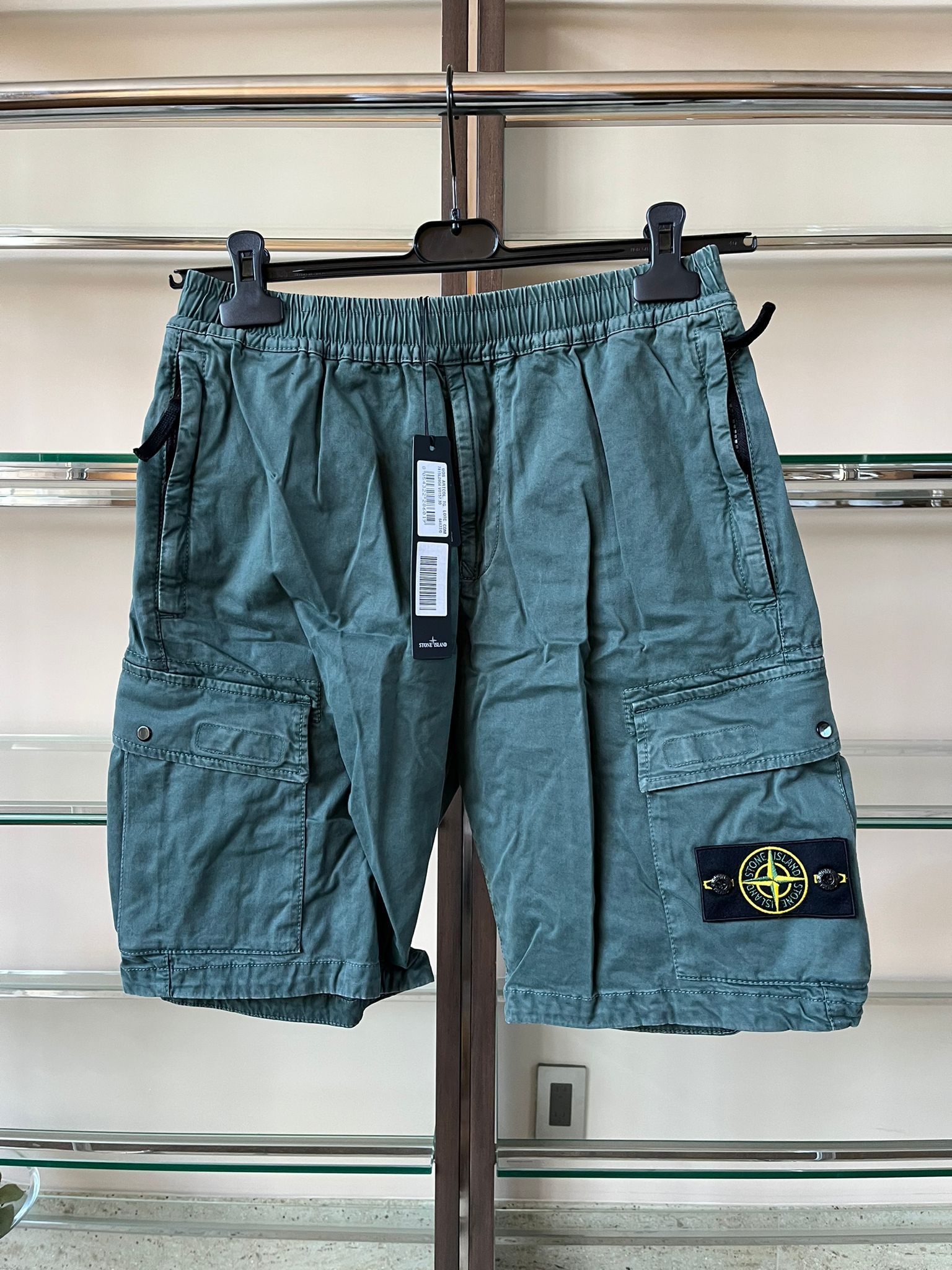 Stone Island Cargo Patch Shorts in Green Grey Size US 30 / EU 46 - 2 Thumbnail