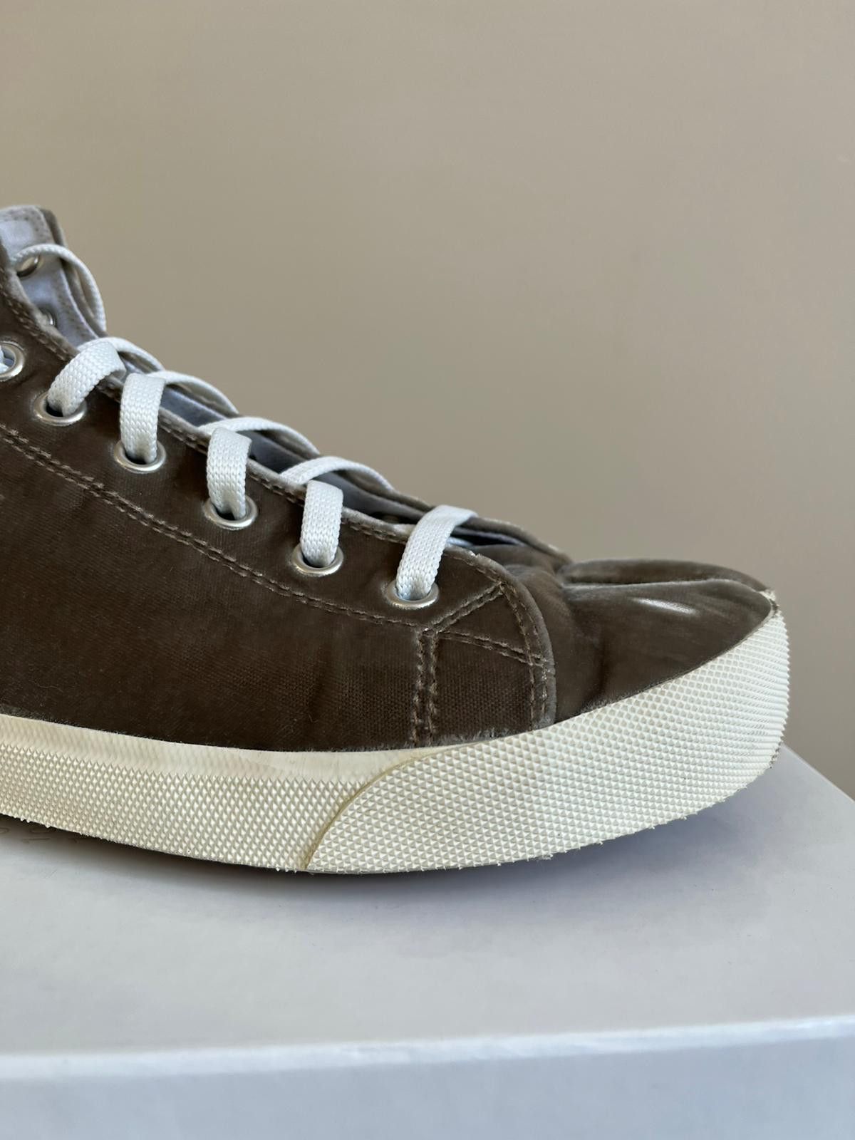 Maison Margiela Logo Mid Top Trainer in Khaki Brown Size US 11 / EU 44 - 4 Thumbnail