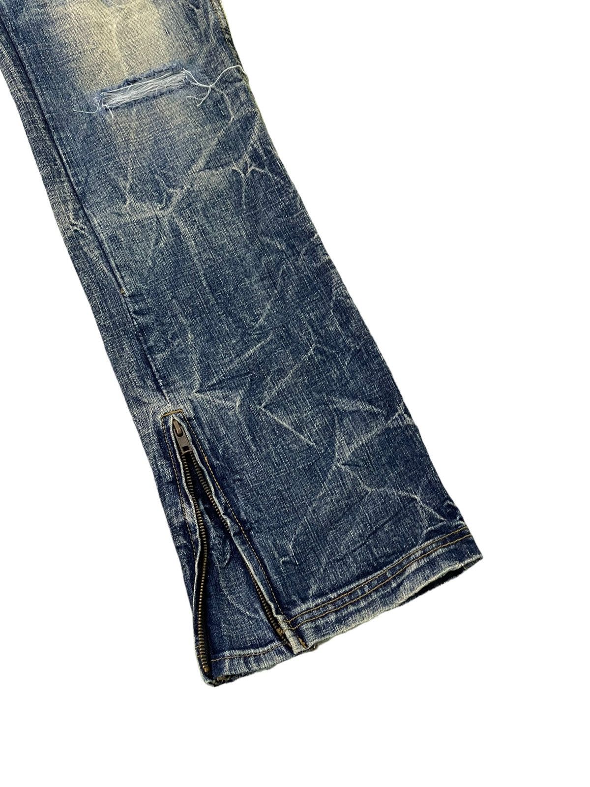 Japanese Brand Flare Jeans Ozz Pinballs Distress Acid Wash Boot Cut 5🟦5 Size US 30 / EU 46 - 4 Thumbnail