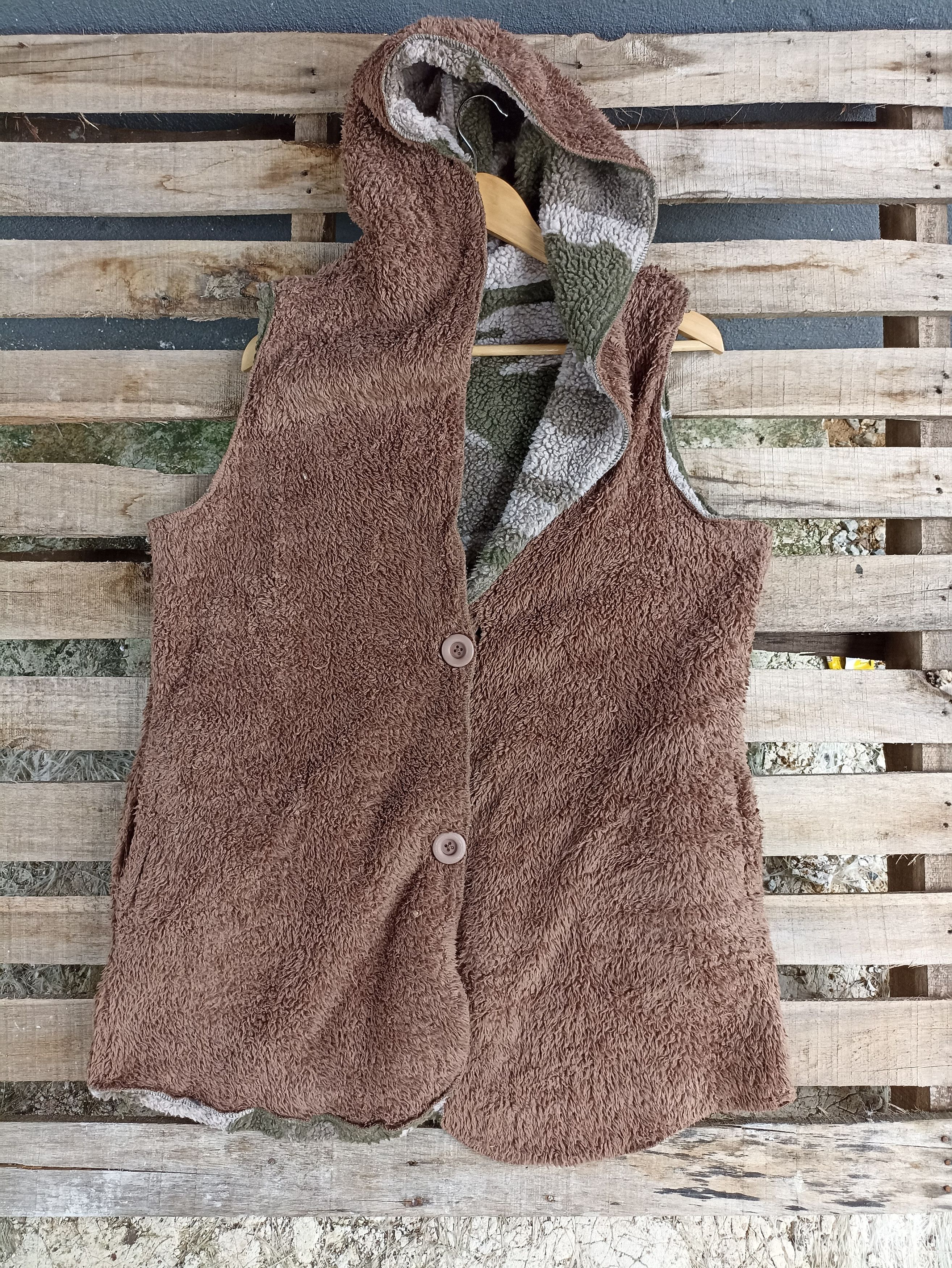 Japanese Brand Reversible Chou chou Camo Fleece bulky/fuzzy Size US M / EU 48-50 / 2 - 6 Thumbnail