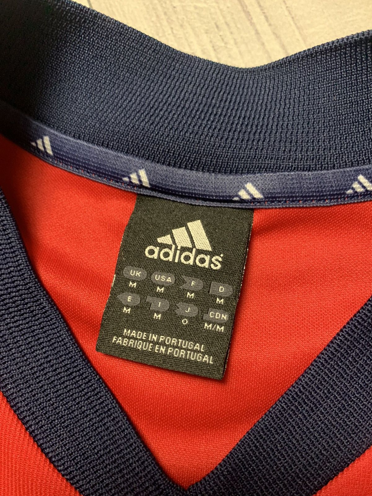 Adidas Vintage adidas soccer jersey Bayern Munich size M Size US M / EU 48-50 / 2 - 10 Thumbnail
