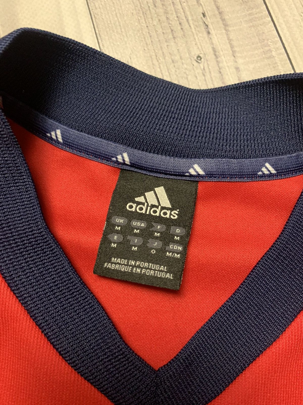 Adidas Vintage adidas soccer jersey Bayern Munich size M Size US M / EU 48-50 / 2 - 4 Thumbnail