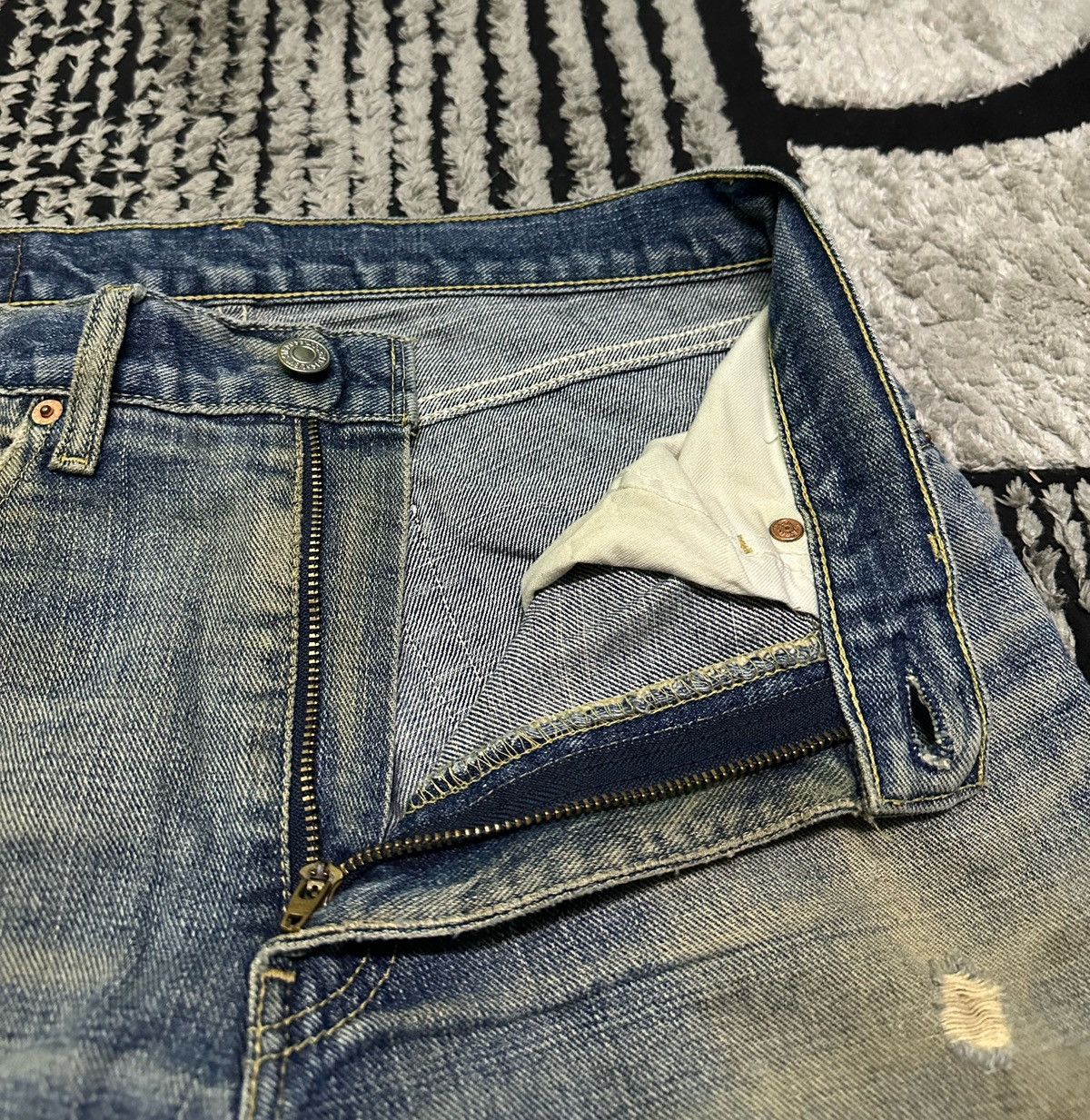 Levi's Vintage Levi’s 533 distressed jeans Size US 30 / EU 46 - 3 Thumbnail