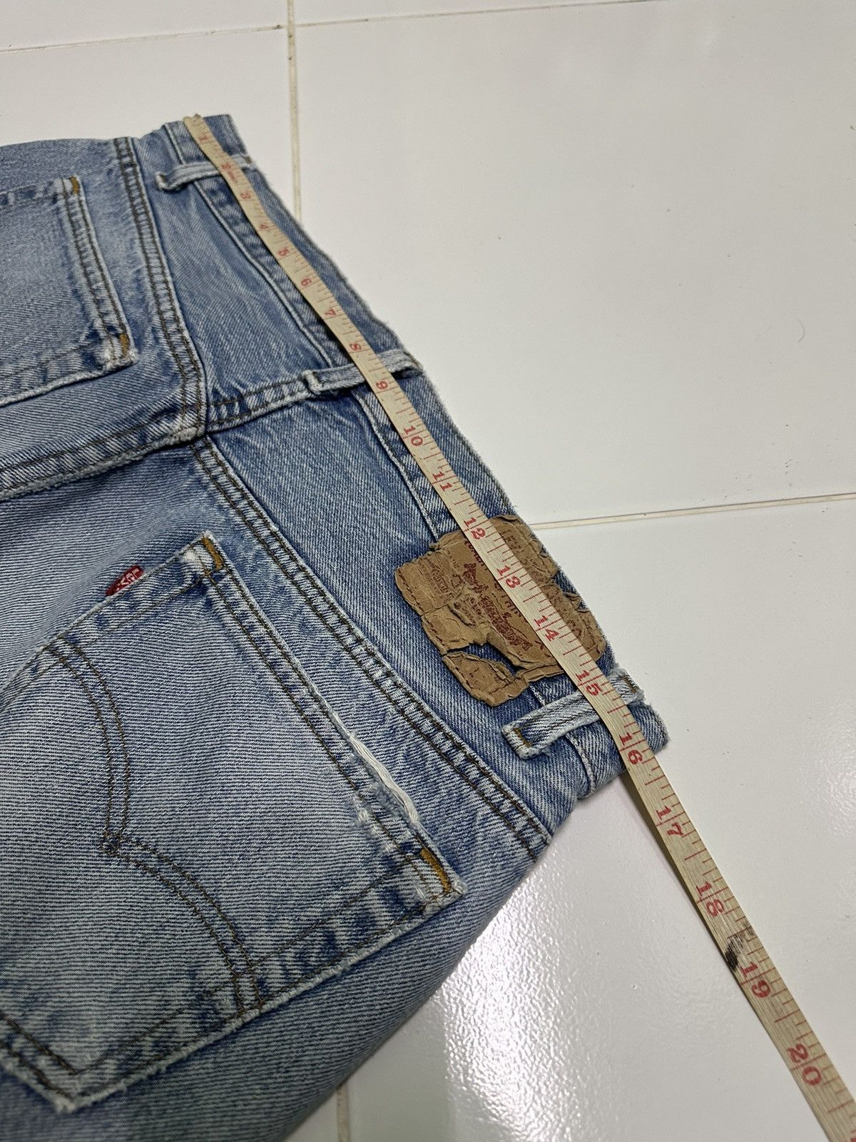 32x27 Vtg Levi’s 501 button 532 light washdenim jeans