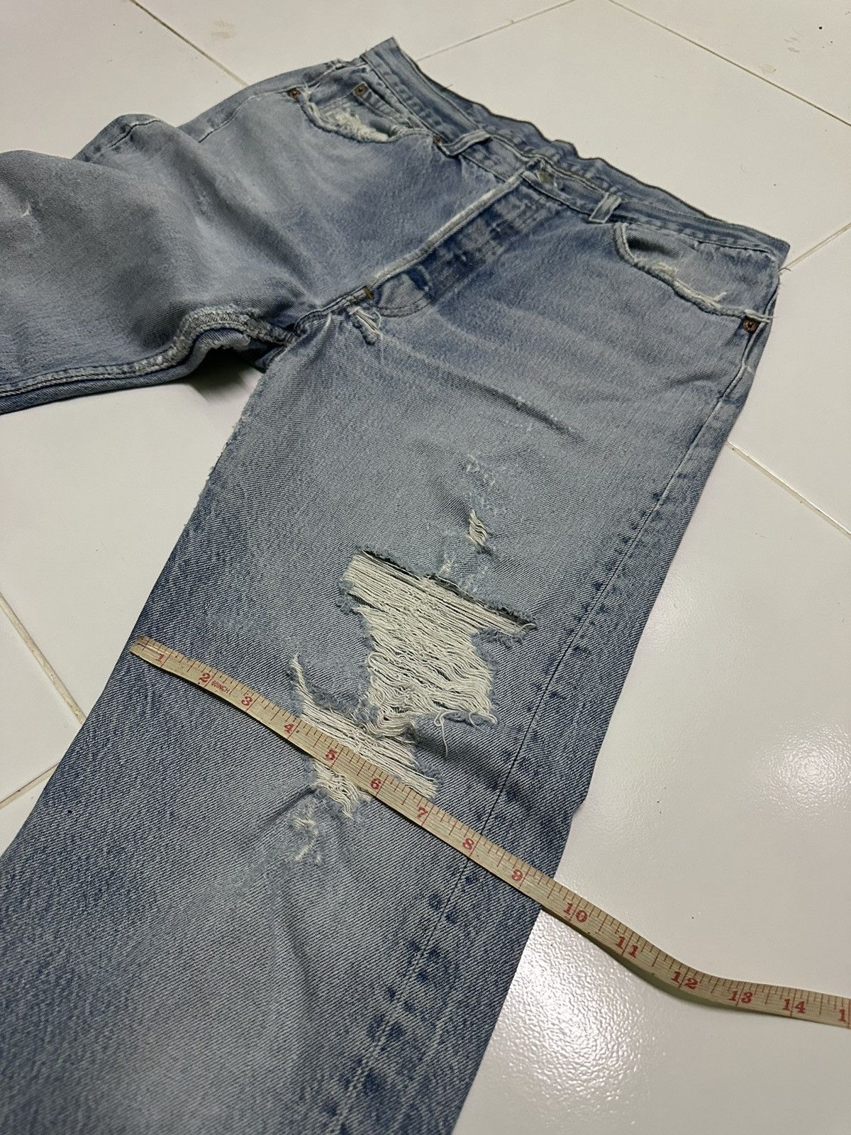 32x27 Vtg Levi’s 501 button 532 light washdenim jeans