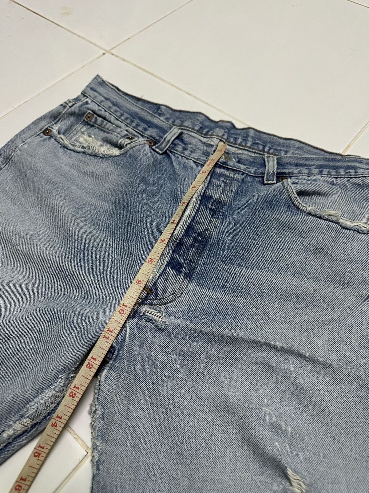 32x27 Vtg Levi’s 501 button 532 light washdenim jeans
