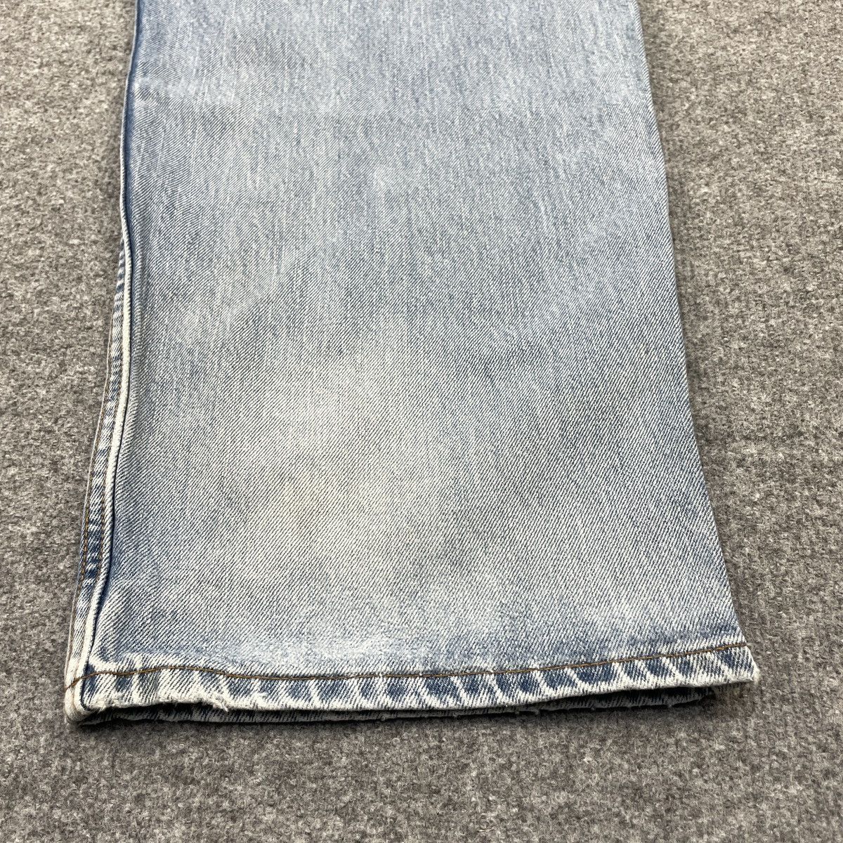 Levi's × Vintage Vintage Levi's 550 light Blue Wash -wc164 Size US 44 / EU 60 - 12 Thumbnail