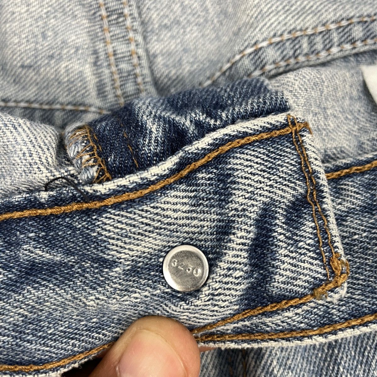Levi's × Vintage Vintage levi's 505 Light Blue Wash -wc156 Size US 36 / EU 52 - 8 Thumbnail
