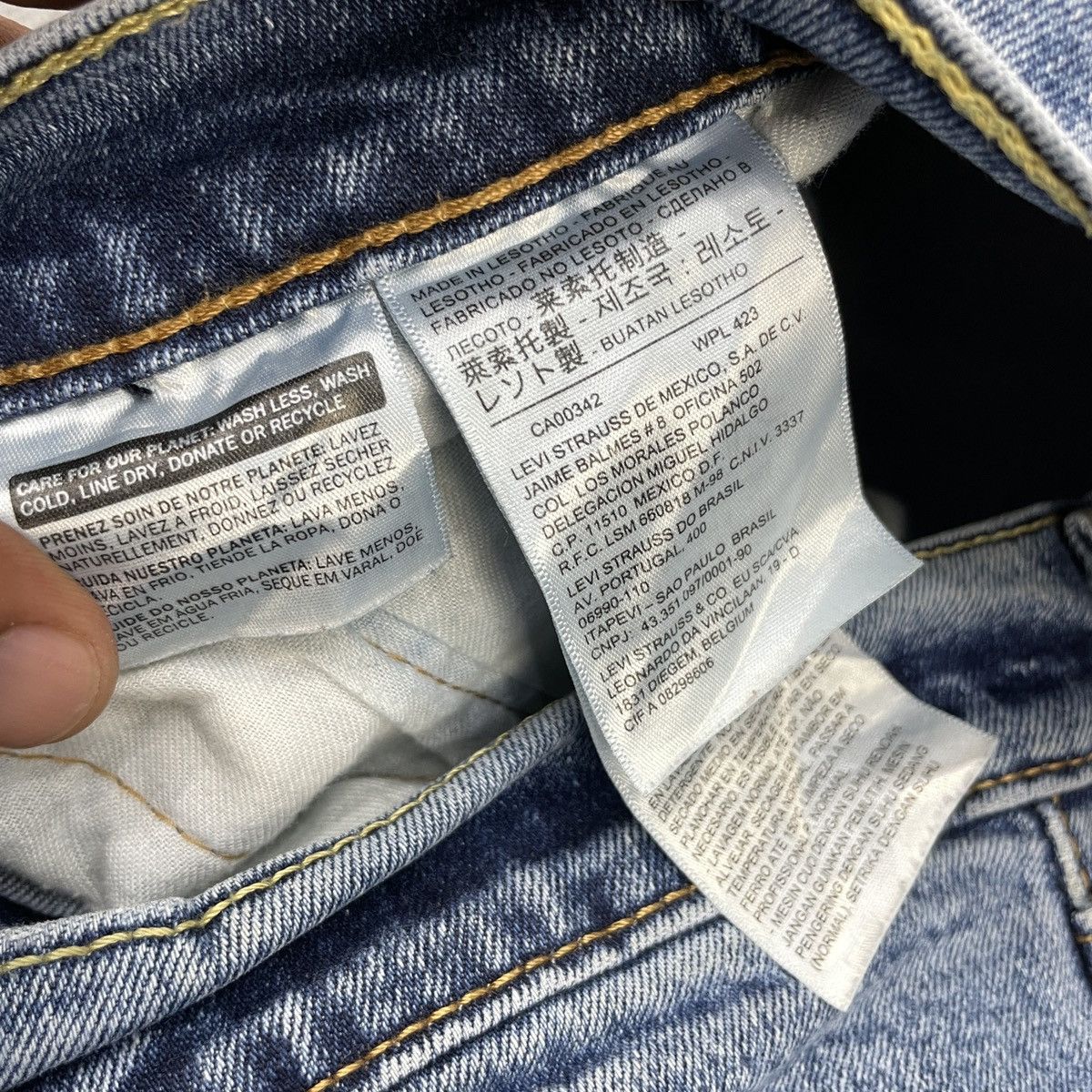 Levi's × Vintage Vintage Levi's 505 Faded Jeans -wc167 Size US 32 / EU 48 - 9 Thumbnail