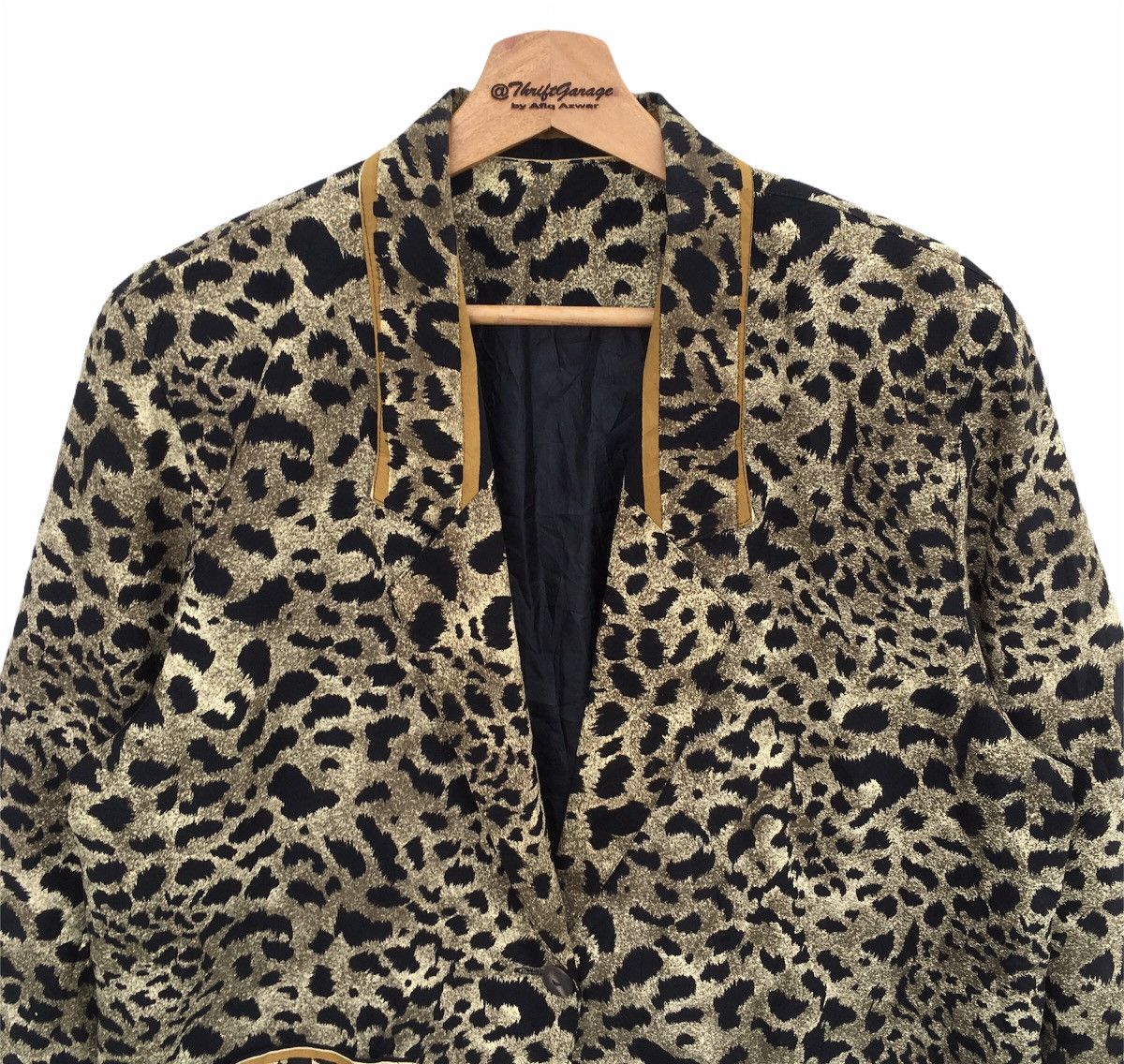 Japanese Brand Luxury💥Leopard Fullprint Blazer/Coat Inspired Chanel Size US L / EU 52-54 / 3 - 2 Thumbnail