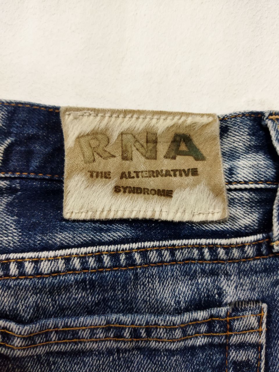 Japanese Brand Vintage RNA The Alternative Syndrome Distressed Jeans Size US 31 - 7 Thumbnail