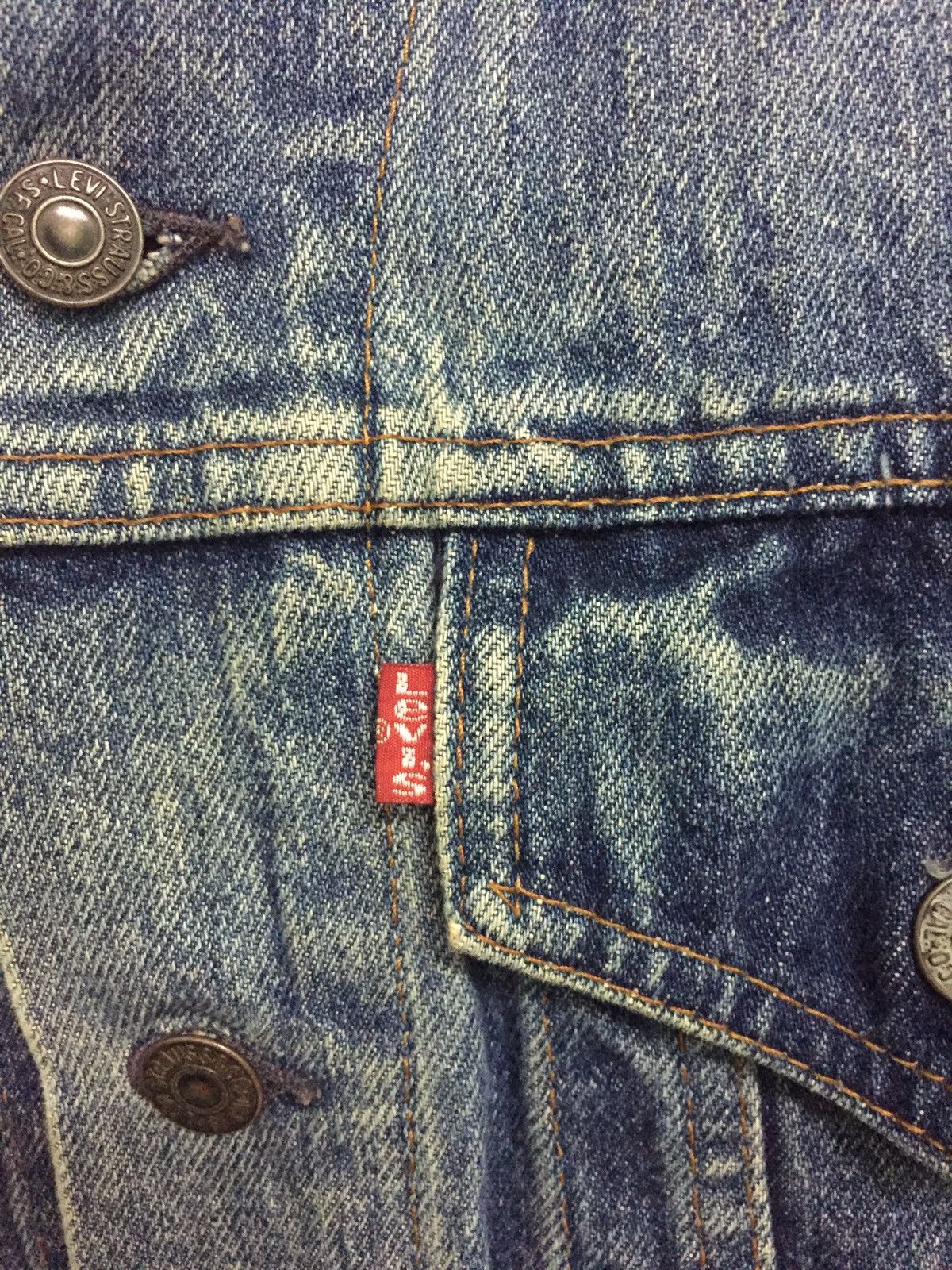 Levi's Levis 70506 Trucker Denim Jacket Small e Made in Canada Size US M / EU 48-50 / 2 - 6 Thumbnail