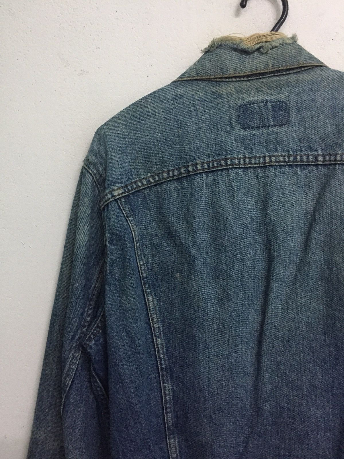 Levi's Levis 70506 Trucker Denim Jacket Small e Made in Canada Size US M / EU 48-50 / 2 - 9 Thumbnail