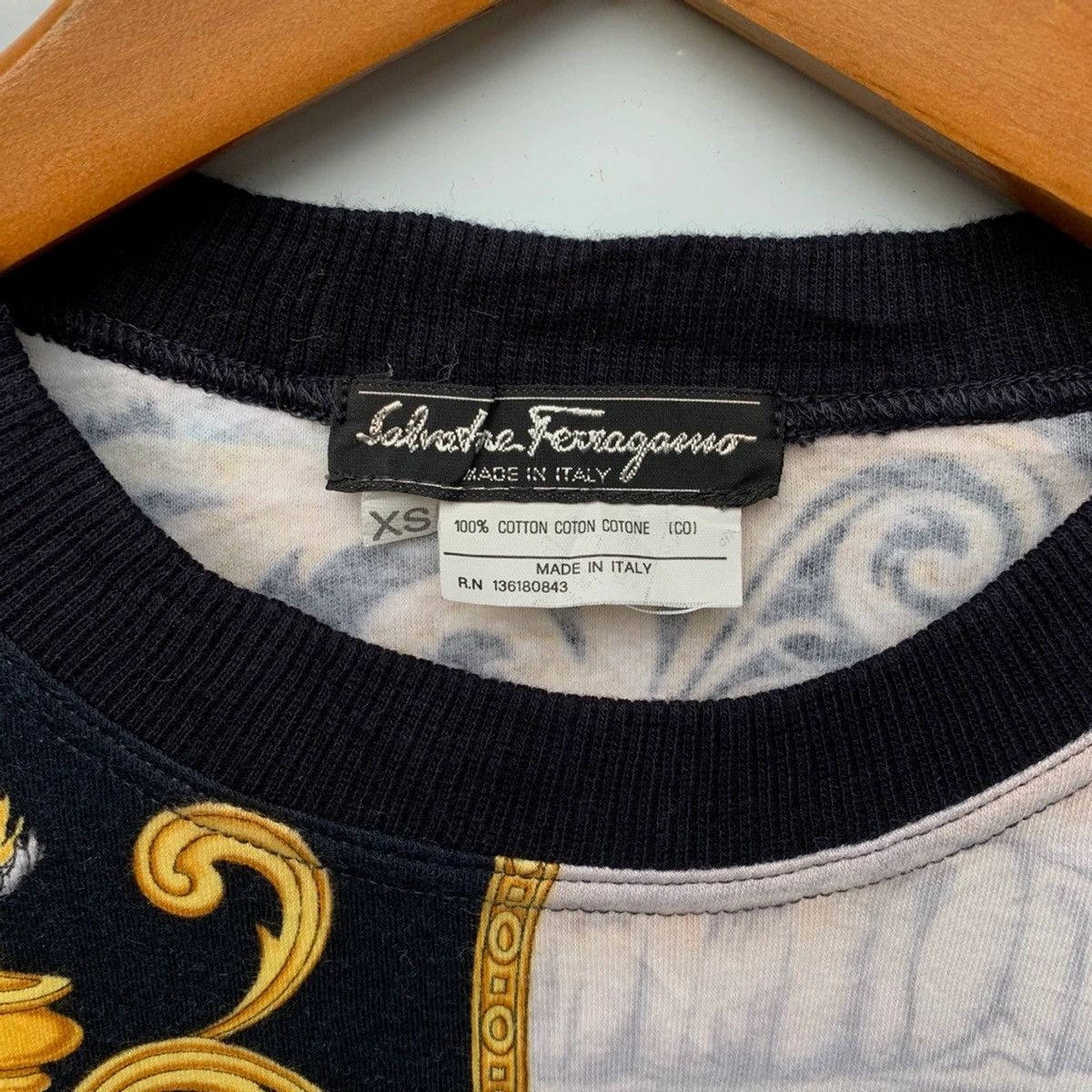 Salvatore Ferragamo Salvatore Ferragamo Animal Kingdom All Over Print Sweatshirt Size US S / EU 44-46 / 1 - 5 Thumbnail