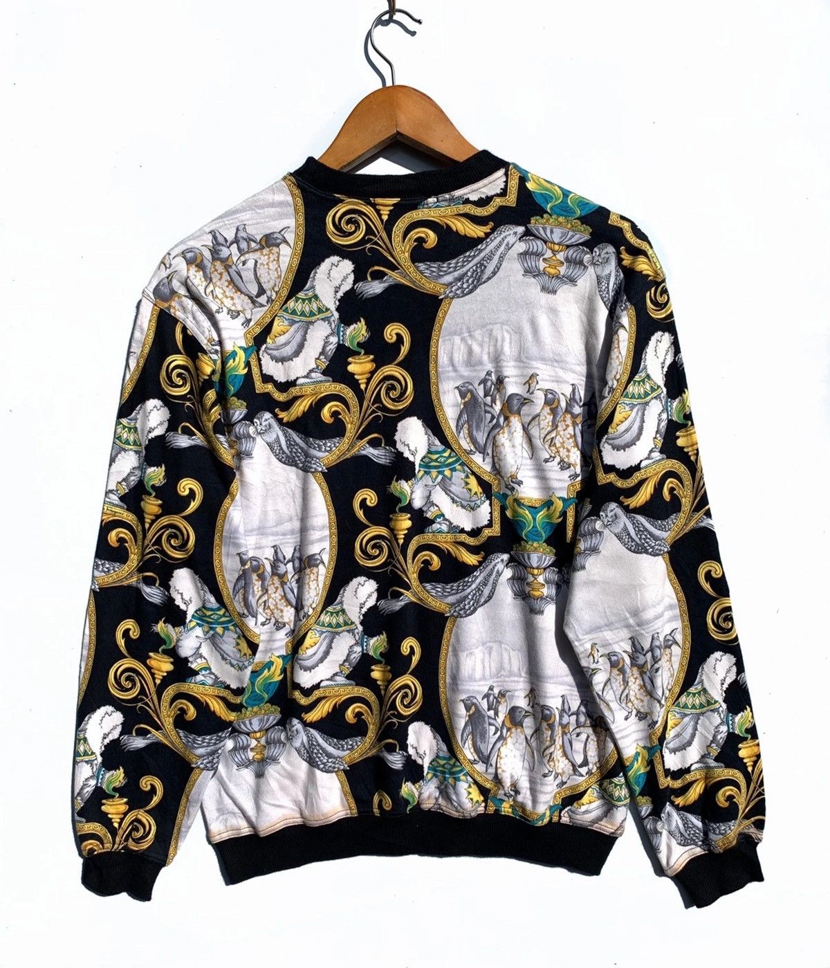 Salvatore Ferragamo Salvatore Ferragamo Animal Kingdom All Over Print Sweatshirt Size US S / EU 44-46 / 1 - 6 Thumbnail