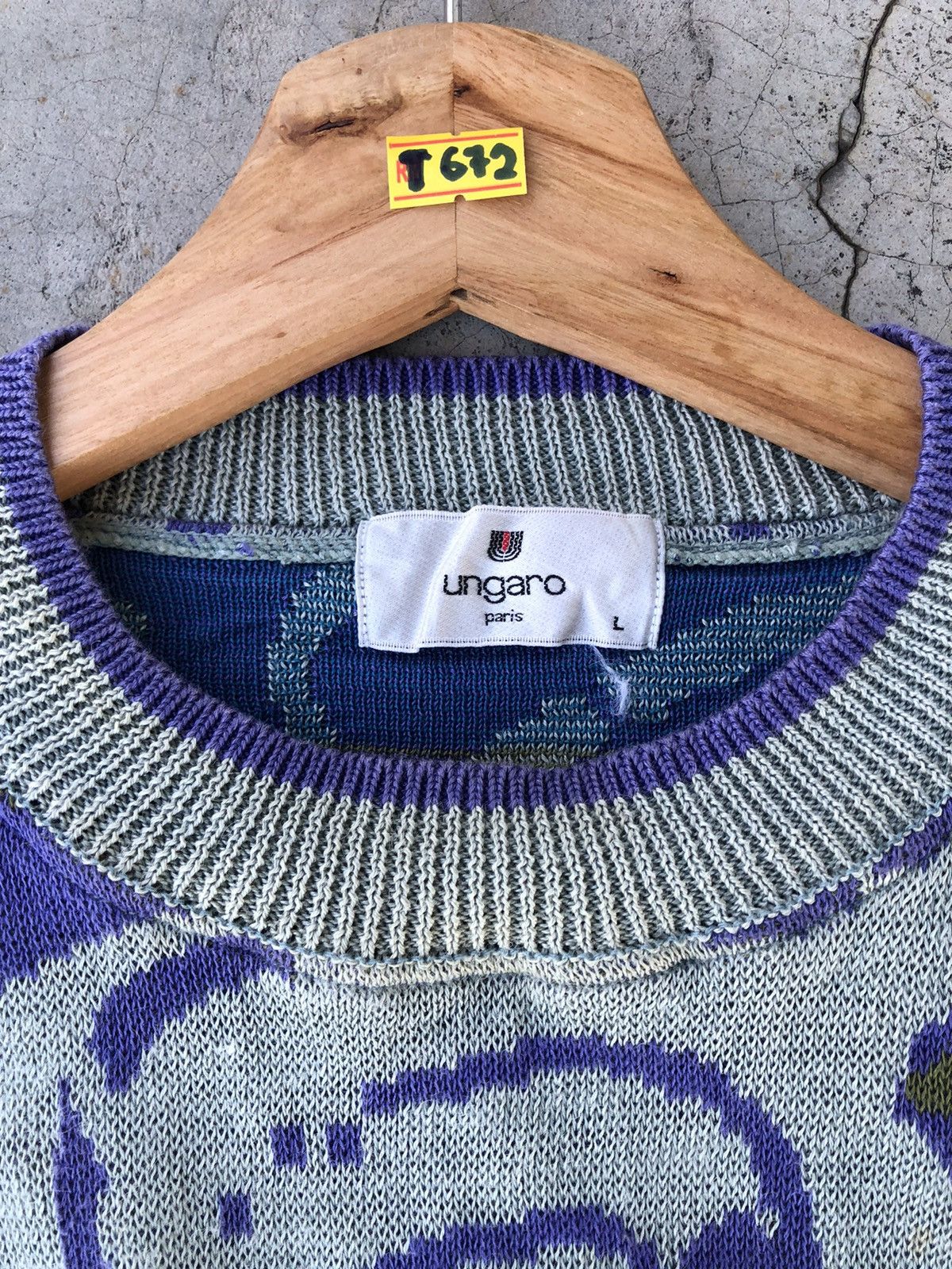 20471120 × Homespun Knitwear × Vintage 🔴Vintage Ungaro Paris Colour Knit/Jumper Knitting Pattern Size US M / EU 48-50 / 2 - 7 Thumbnail